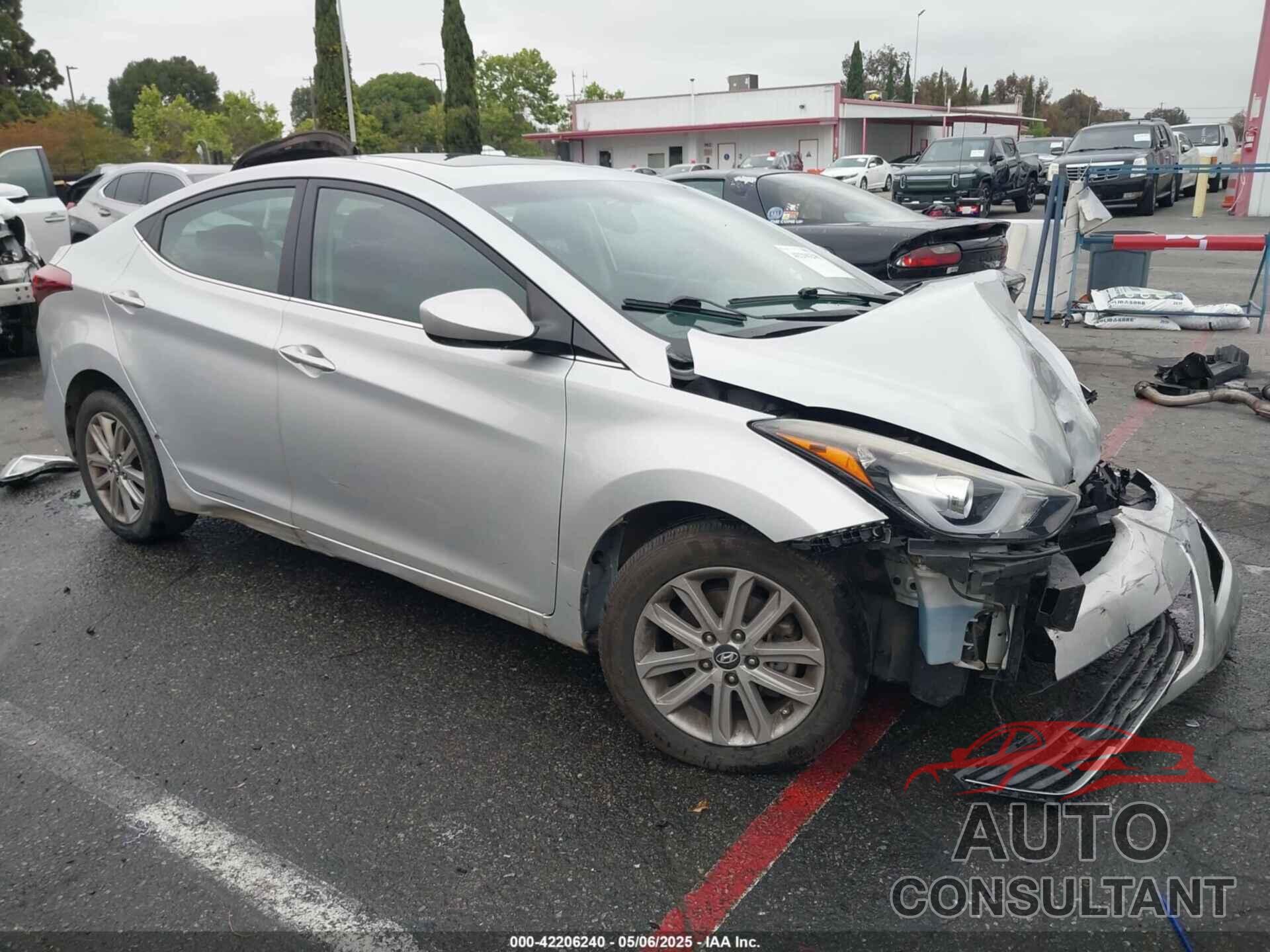 HYUNDAI ELANTRA 2015 - 5NPDH4AE7FH617791
