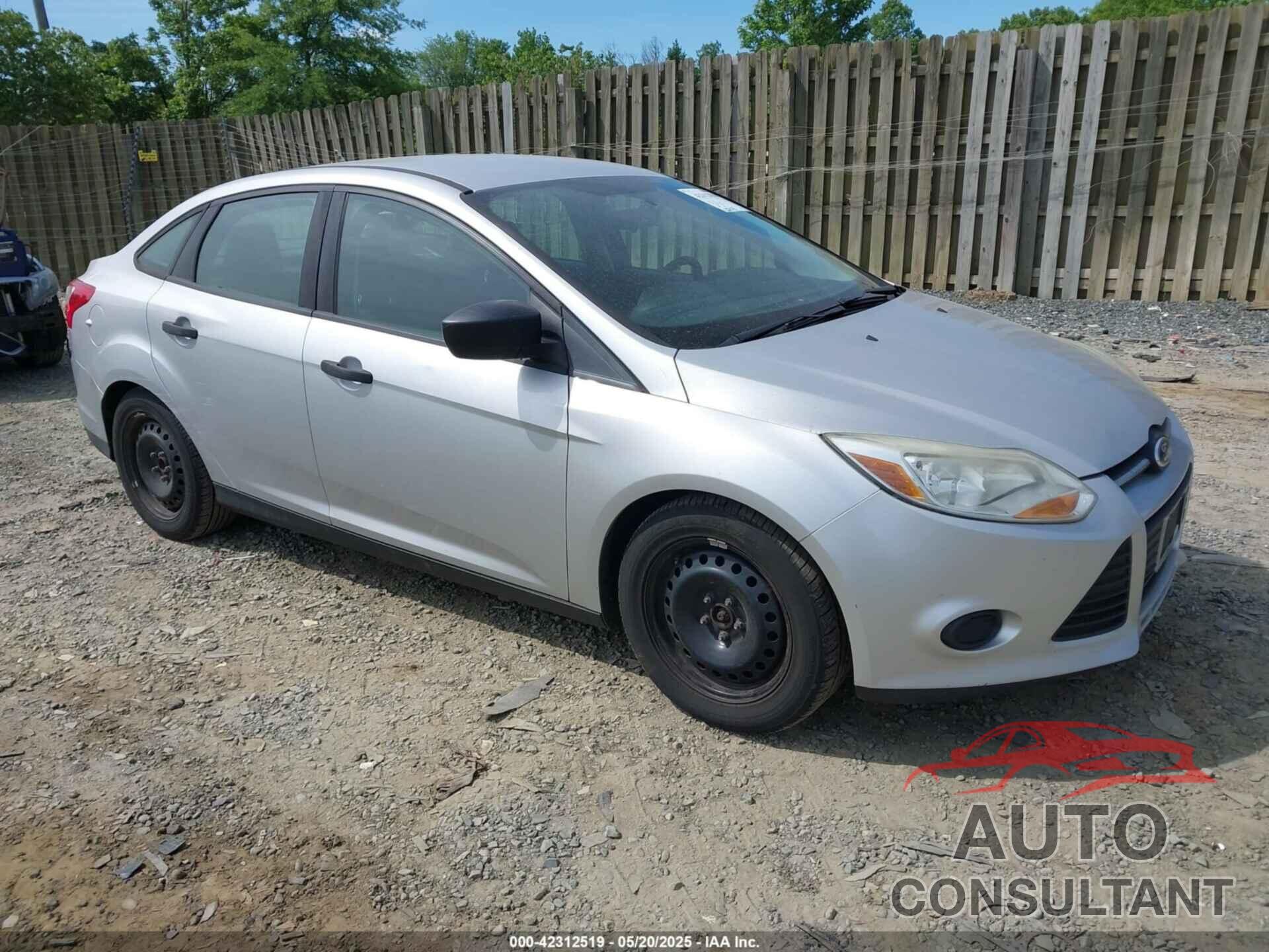FORD FOCUS 2014 - 1FADP3E20EL298571