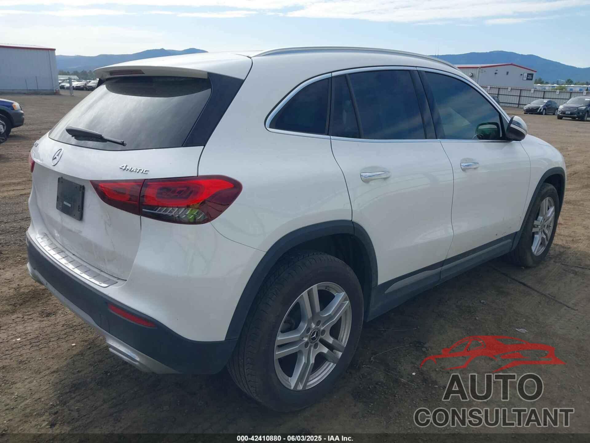 MERCEDES-BENZ GLA 250 2023 - W1N4N4HB5PJ499018
