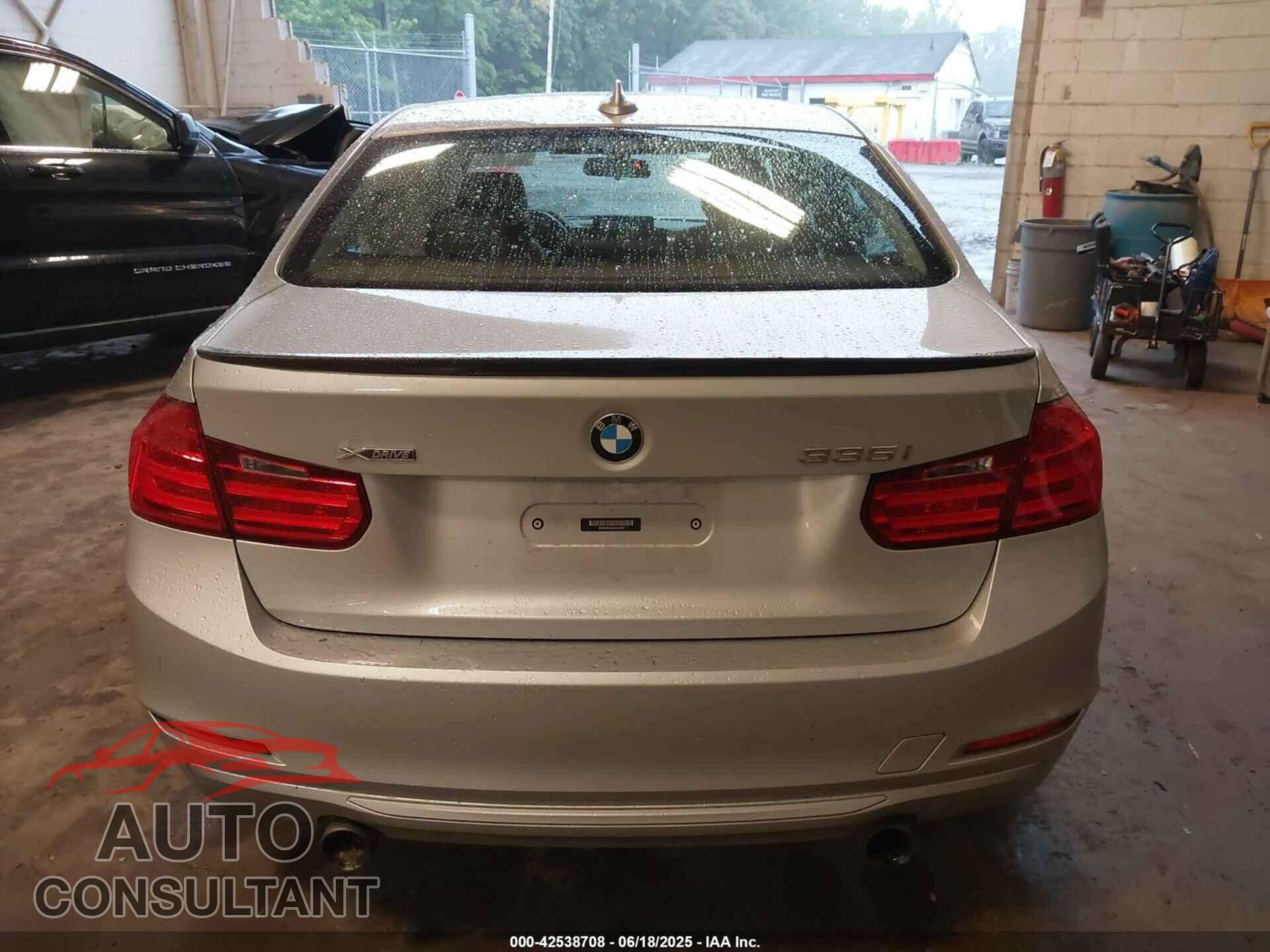 BMW 335I 2013 - WBA3B9C55DF587637