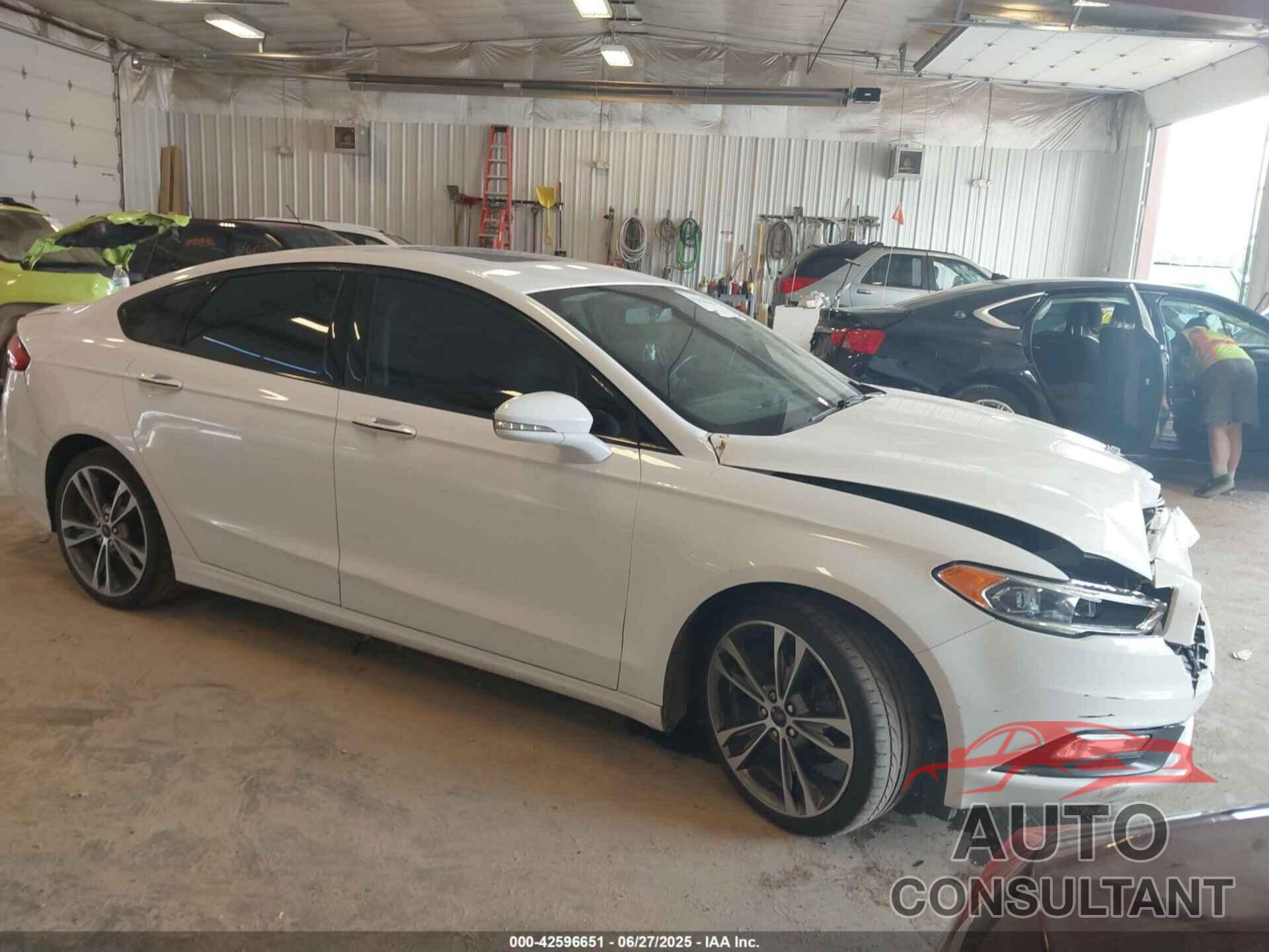 FORD FUSION 2017 - 3FA6P0D9XHR136815