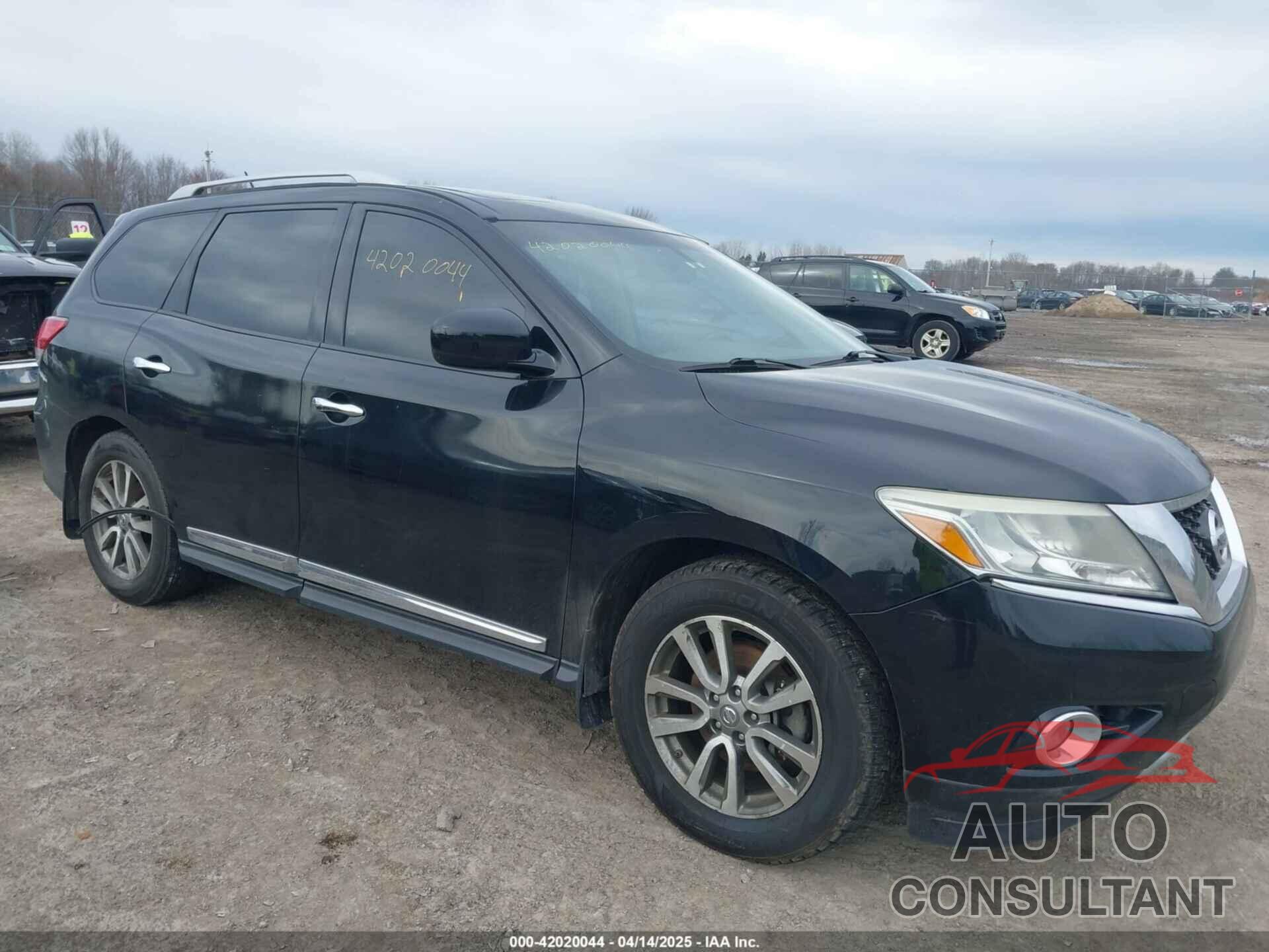 NISSAN PATHFINDER 2014 - 5N1AR2MM5EC680563