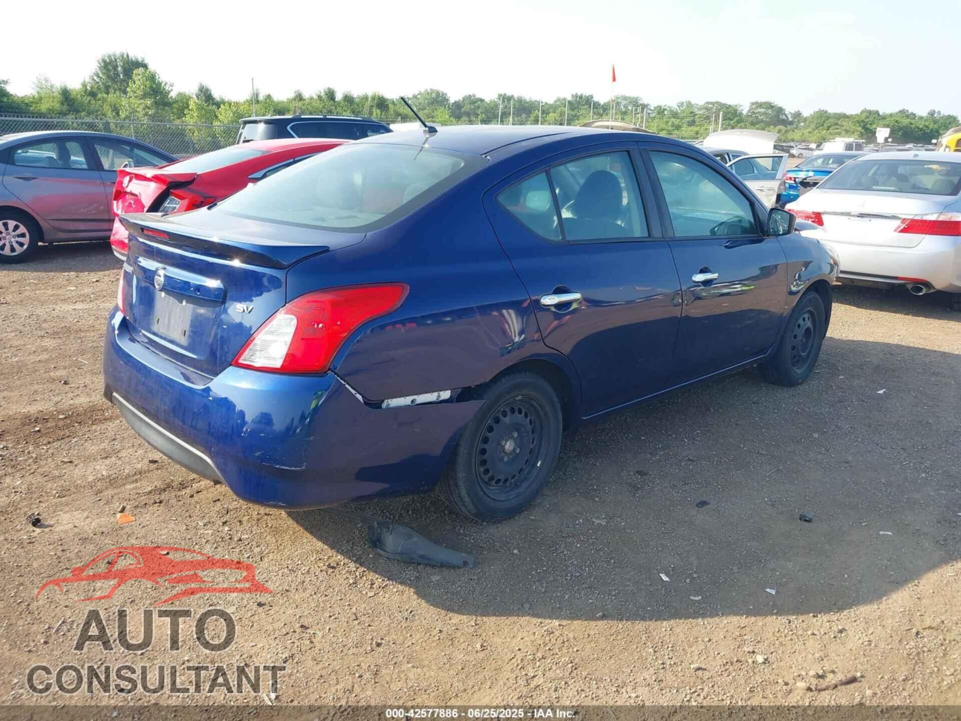 NISSAN VERSA 2019 - 3N1CN7AP3KL835991