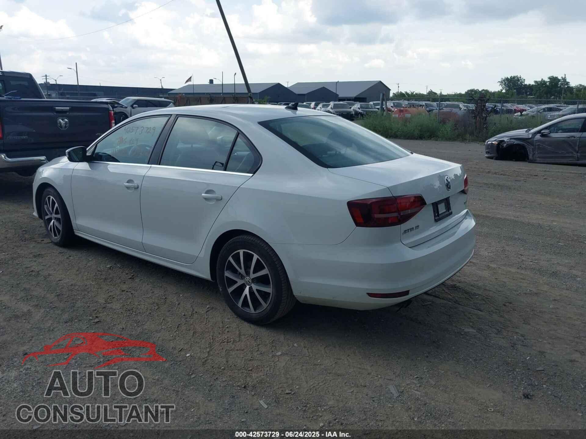 VOLKSWAGEN JETTA 2017 - 3VWDB7AJ7HM210175