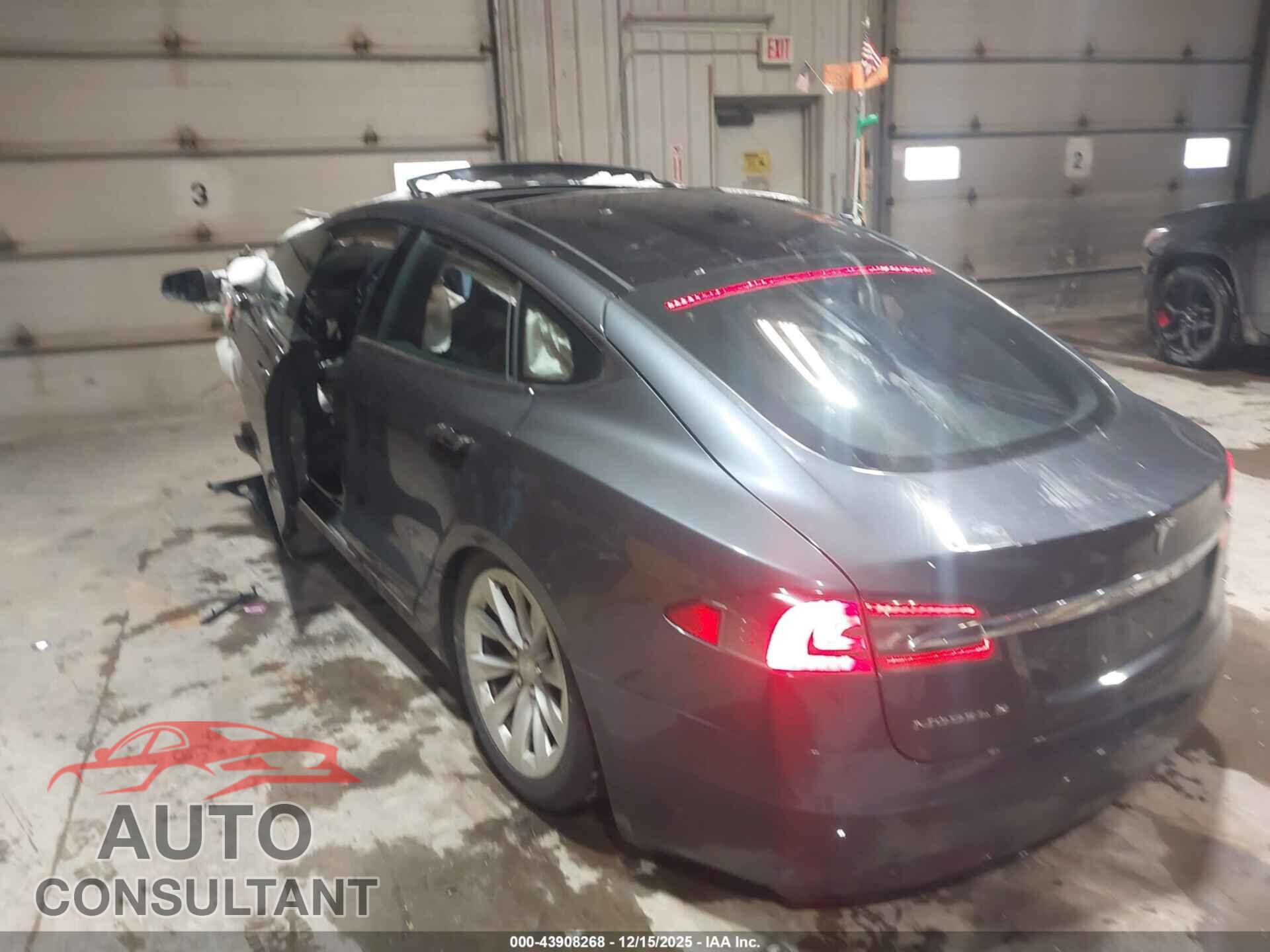 TESLA MODEL S 2016 - 5YJSA1E29GF158919