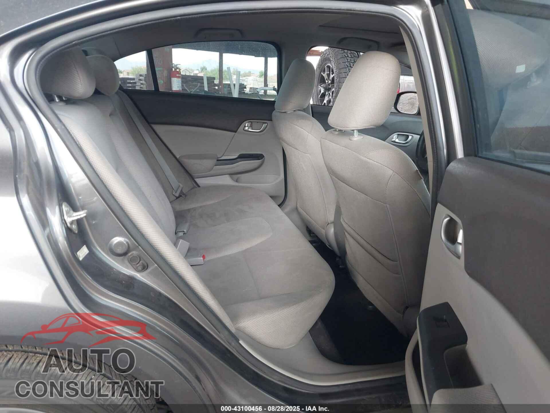 HONDA CIVIC 2012 - 2HGFB2F80CH588321