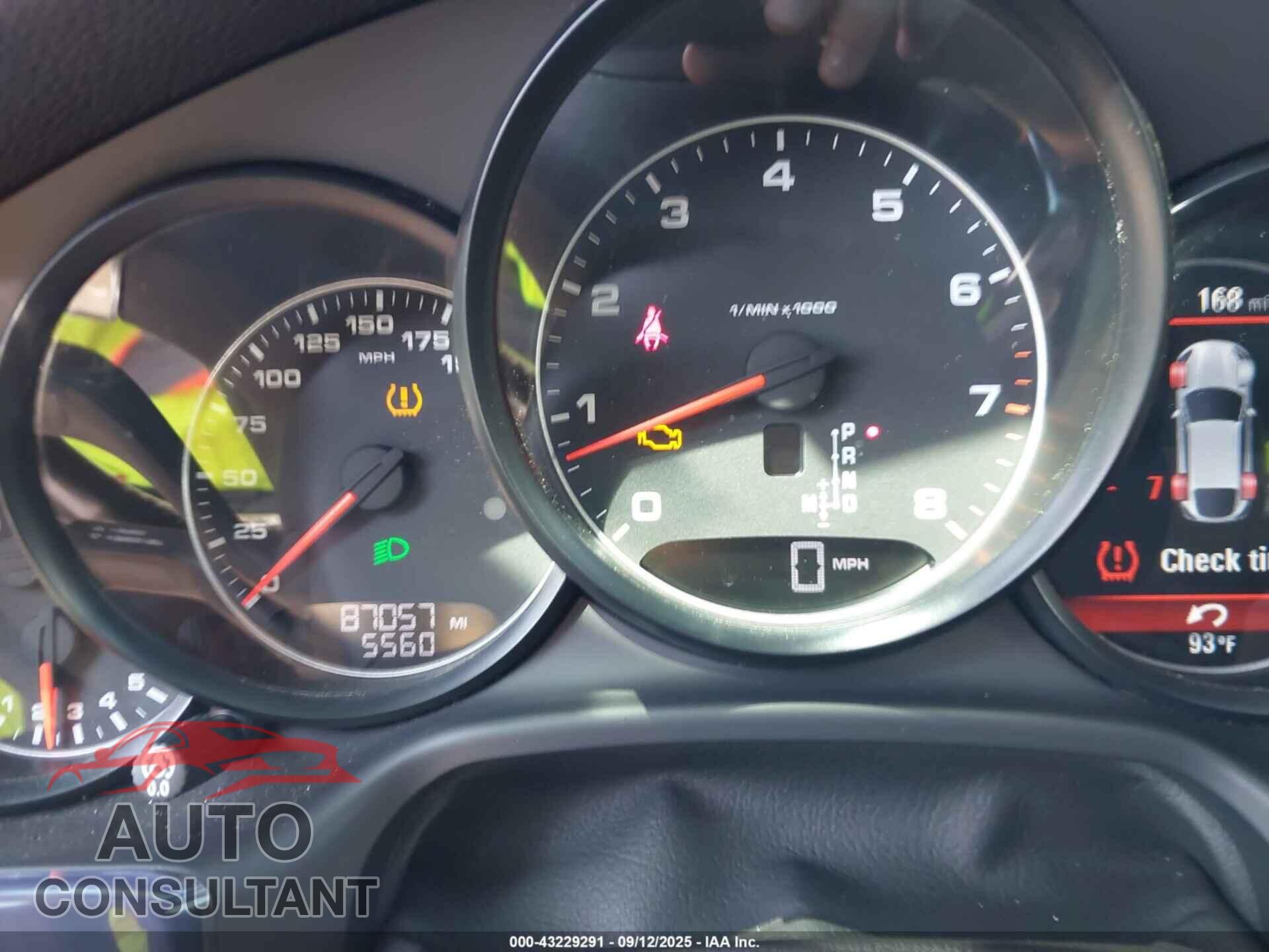 PORSCHE PANAMERA 2015 - WP0AA2A72FL002302