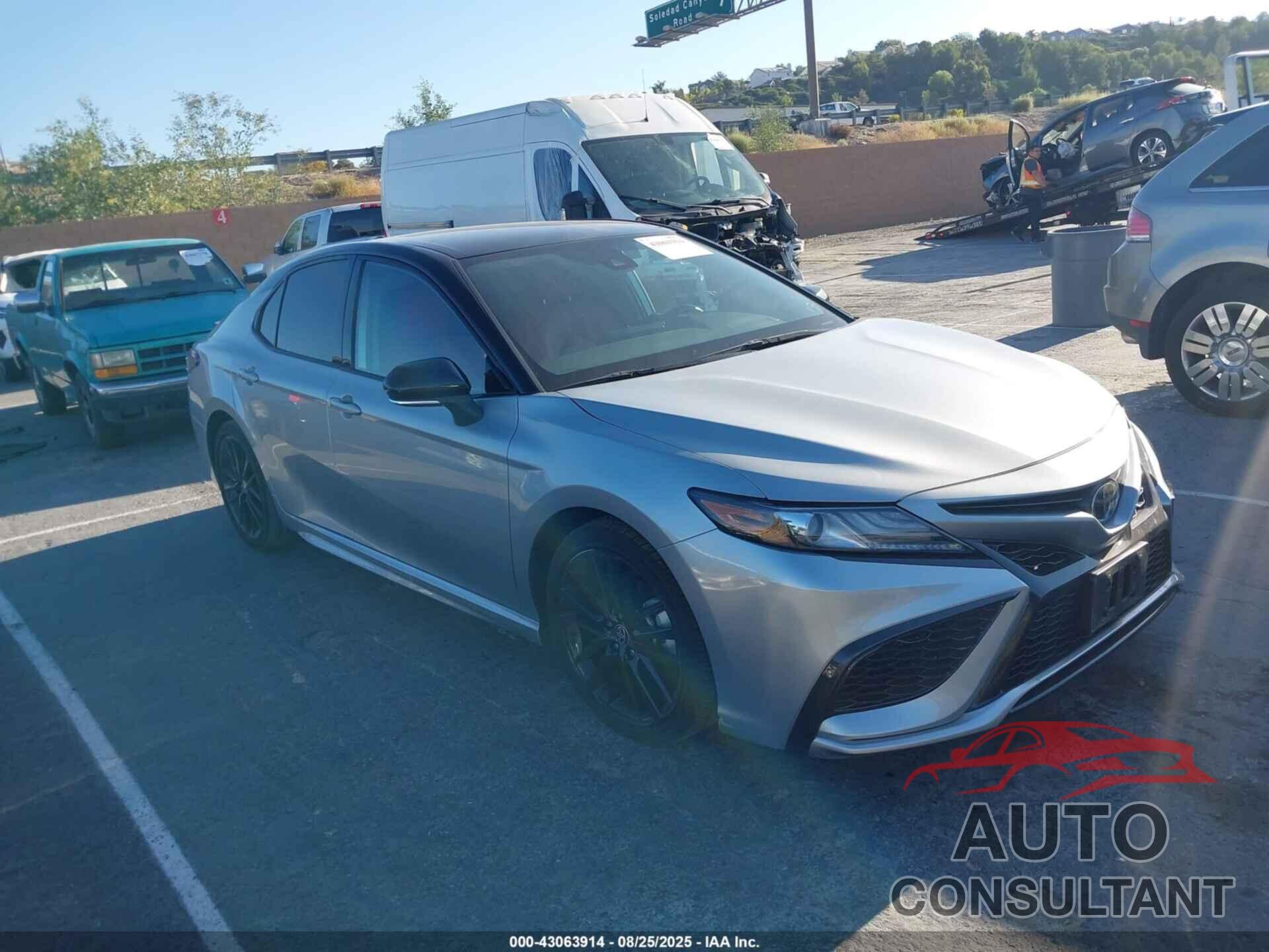 TOYOTA CAMRY 2021 - 4T1K61AK6MU434012