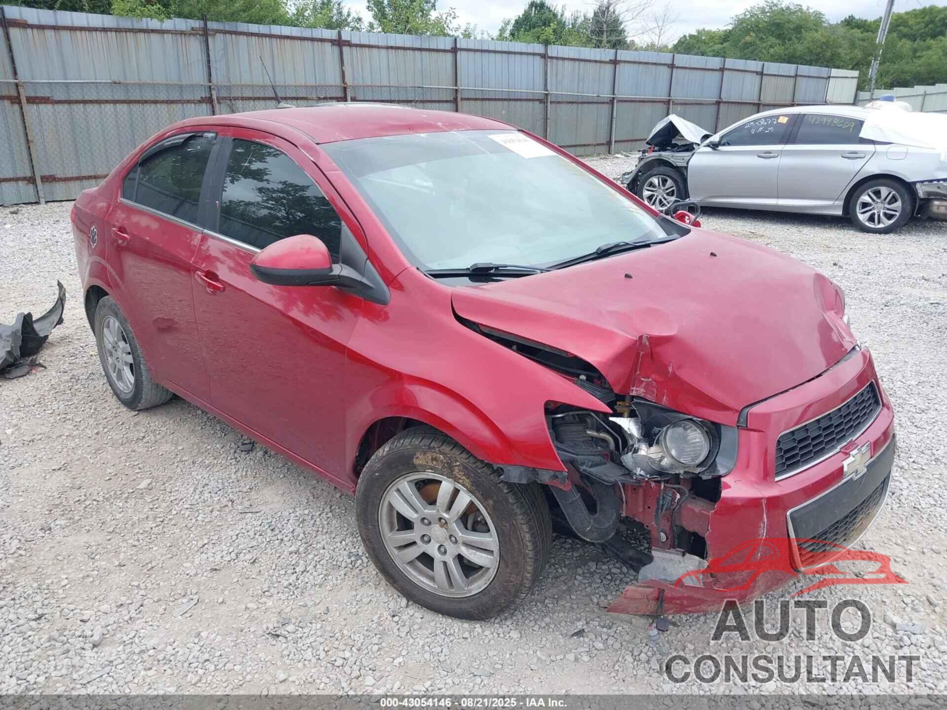 CHEVROLET SONIC 2014 - 1G1JC5SH1E4208795
