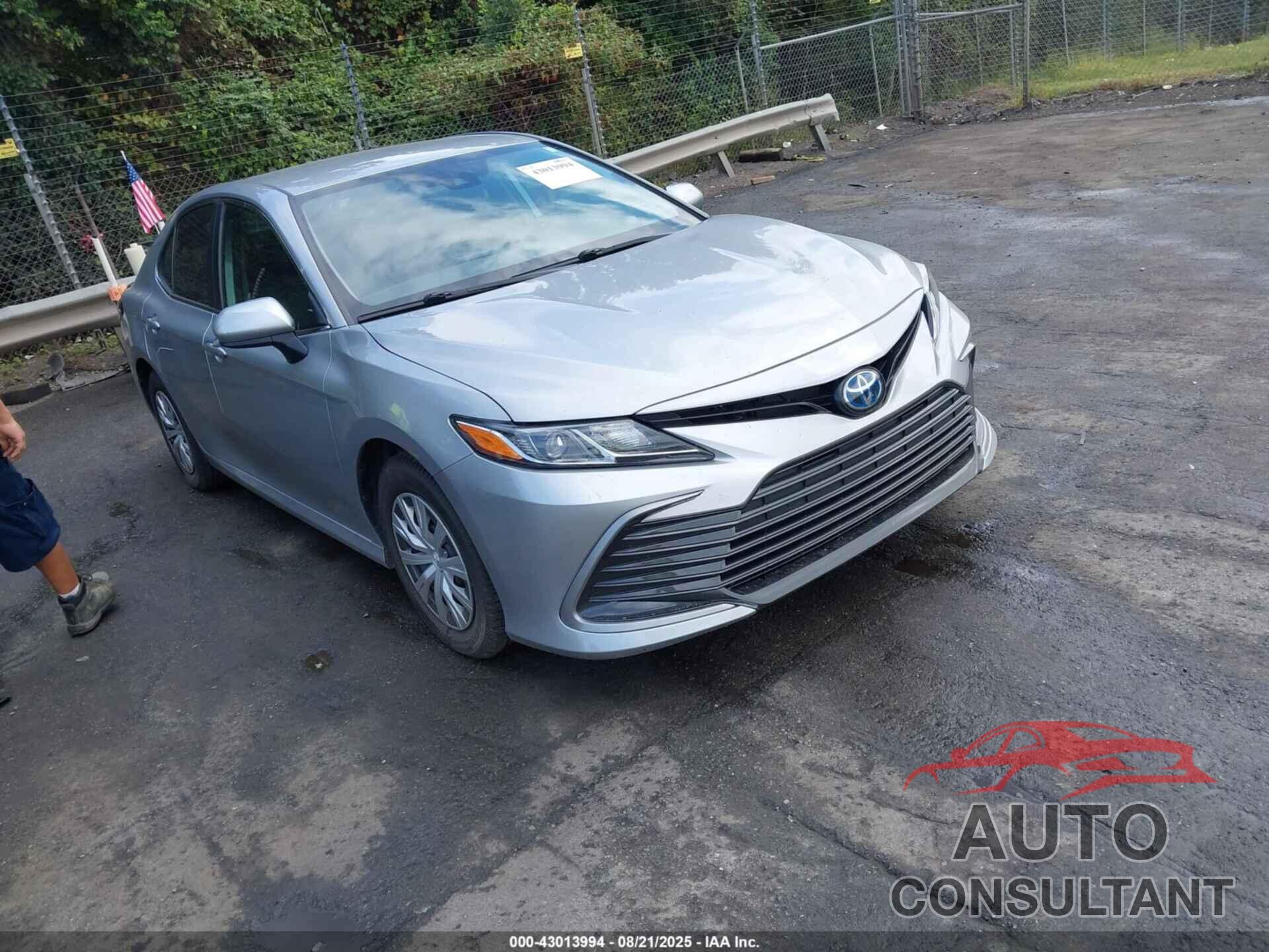 TOYOTA CAMRY 2022 - 4T1C31AK3NU595710