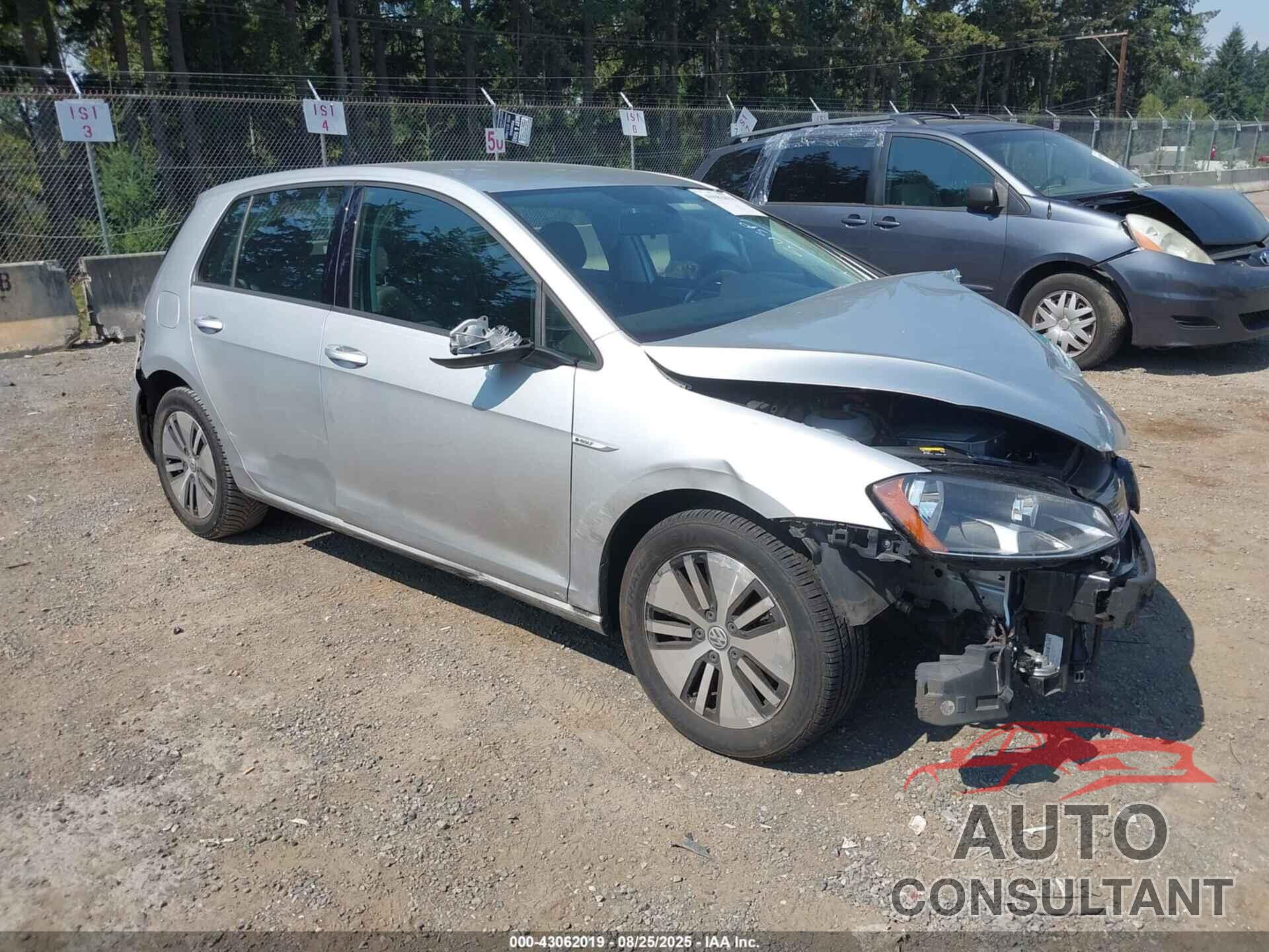 VOLKSWAGEN E-GOLF 2016 - WVWKP7AU9GW910218