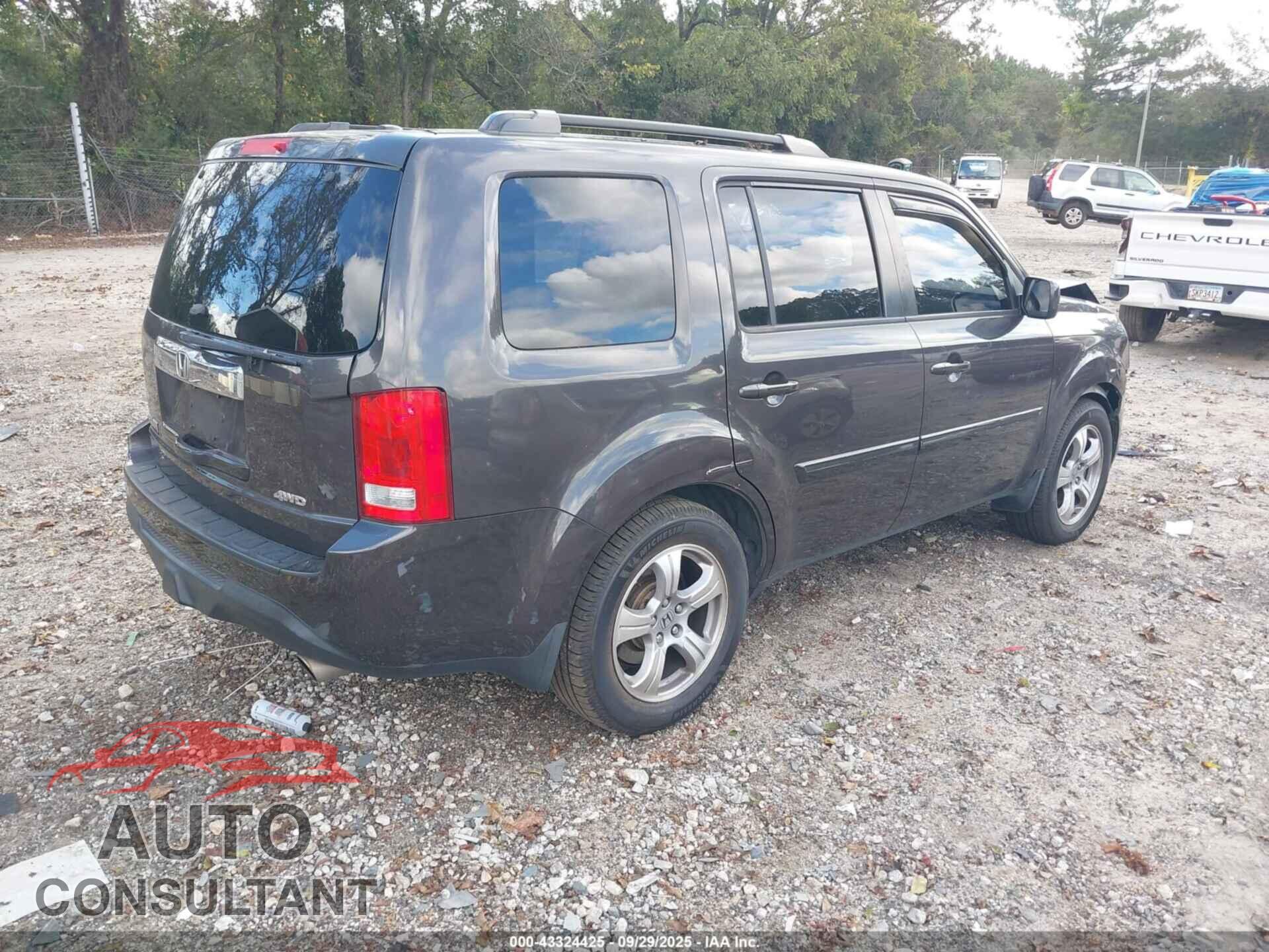 HONDA PILOT 2013 - 5FNYF4H59DB013703