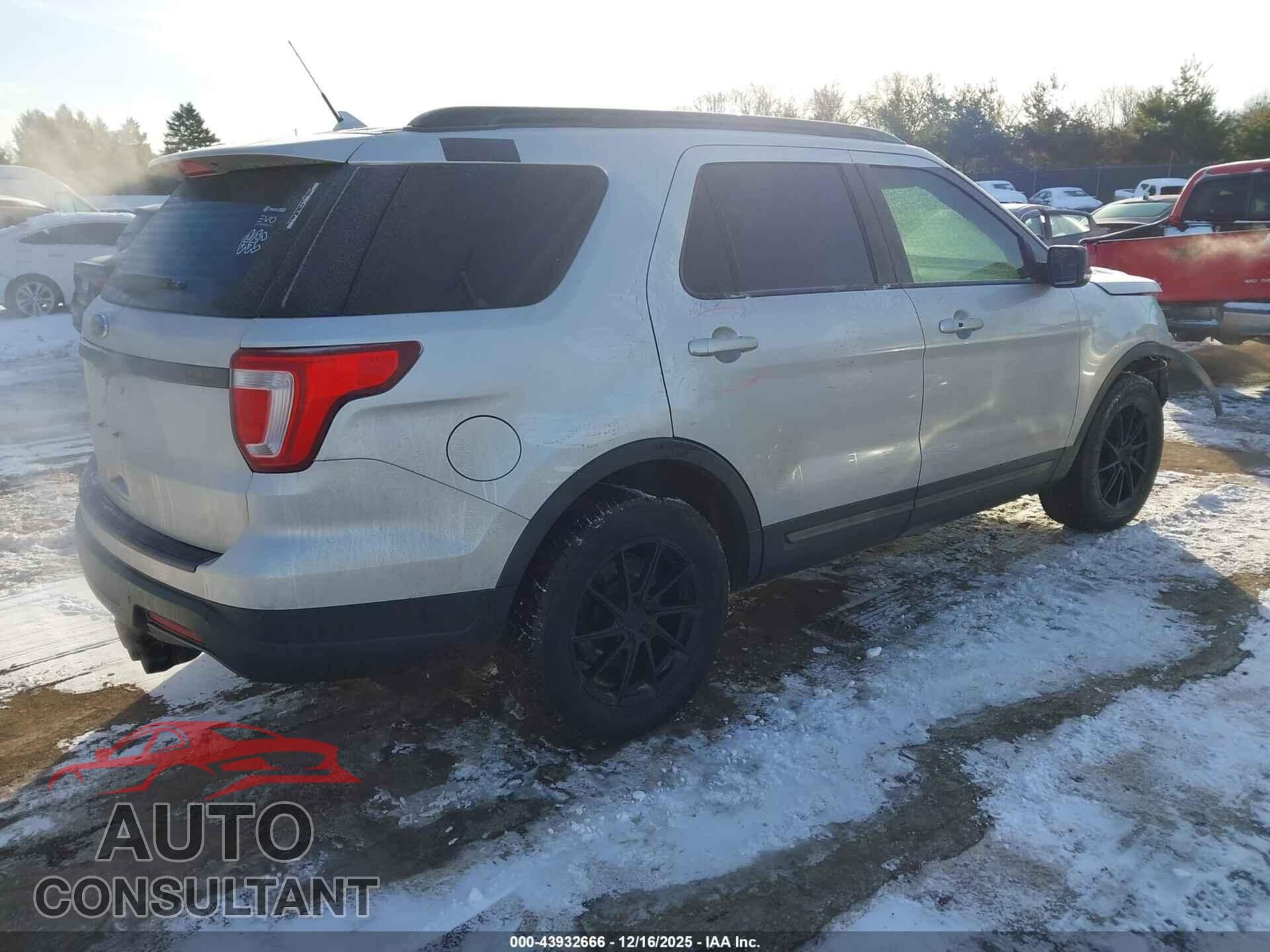 FORD EXPLORER 2018 - 1FM5K7D82JGB44534
