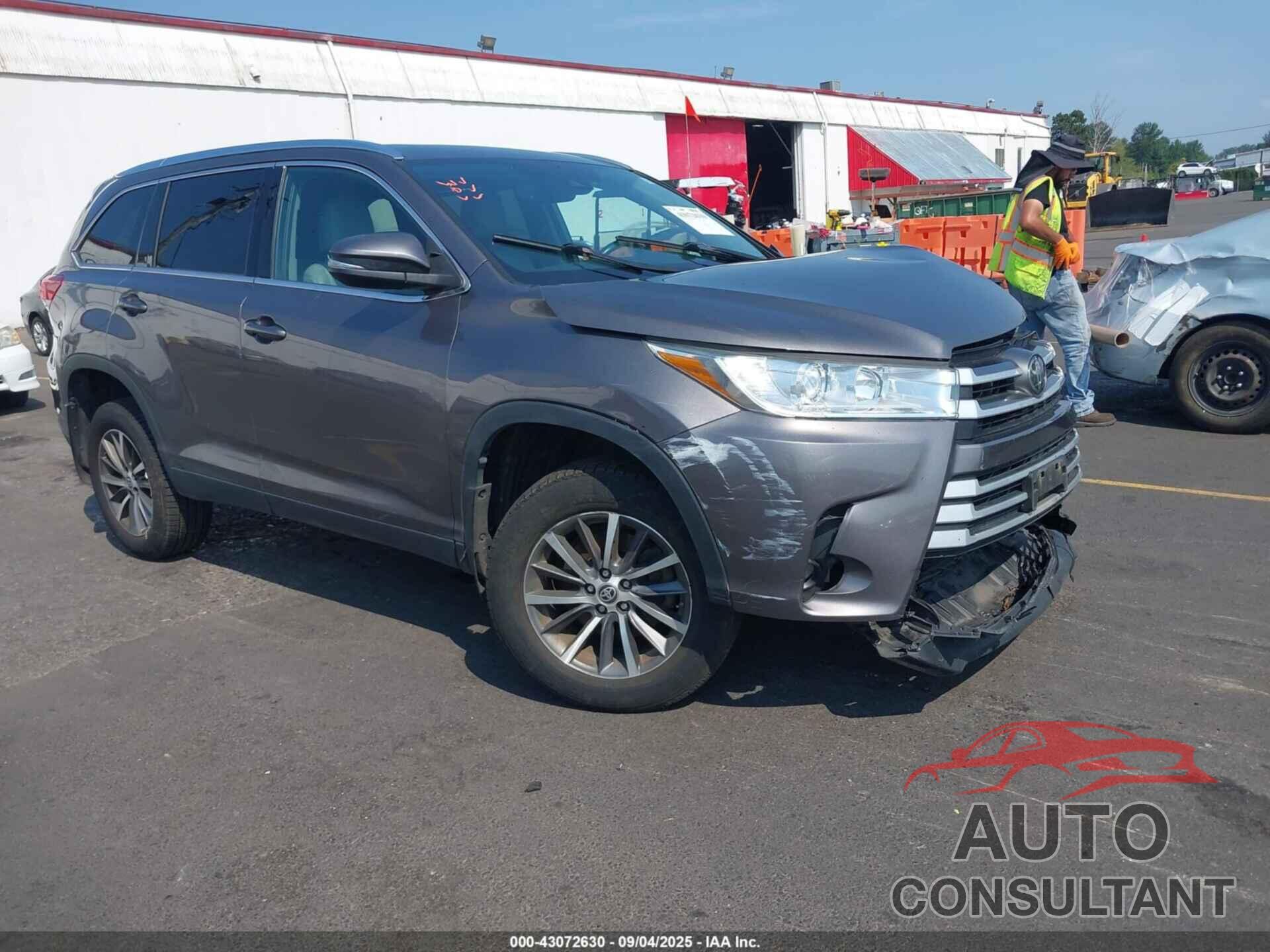 TOYOTA HIGHLANDER 2019 - 5TDJZRFH8KS630117