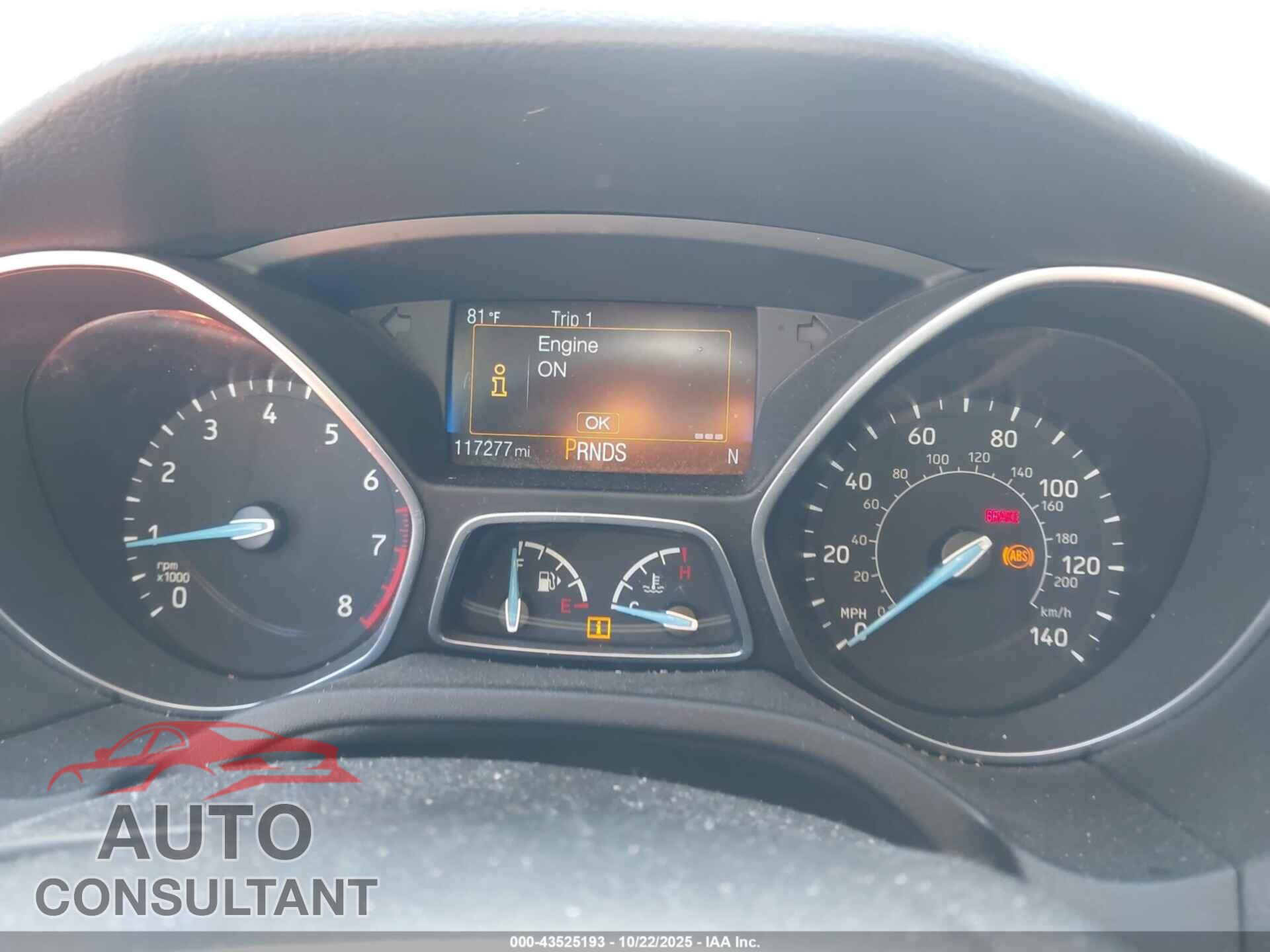 FORD FOCUS 2015 - 1FADP3K2XFL387103