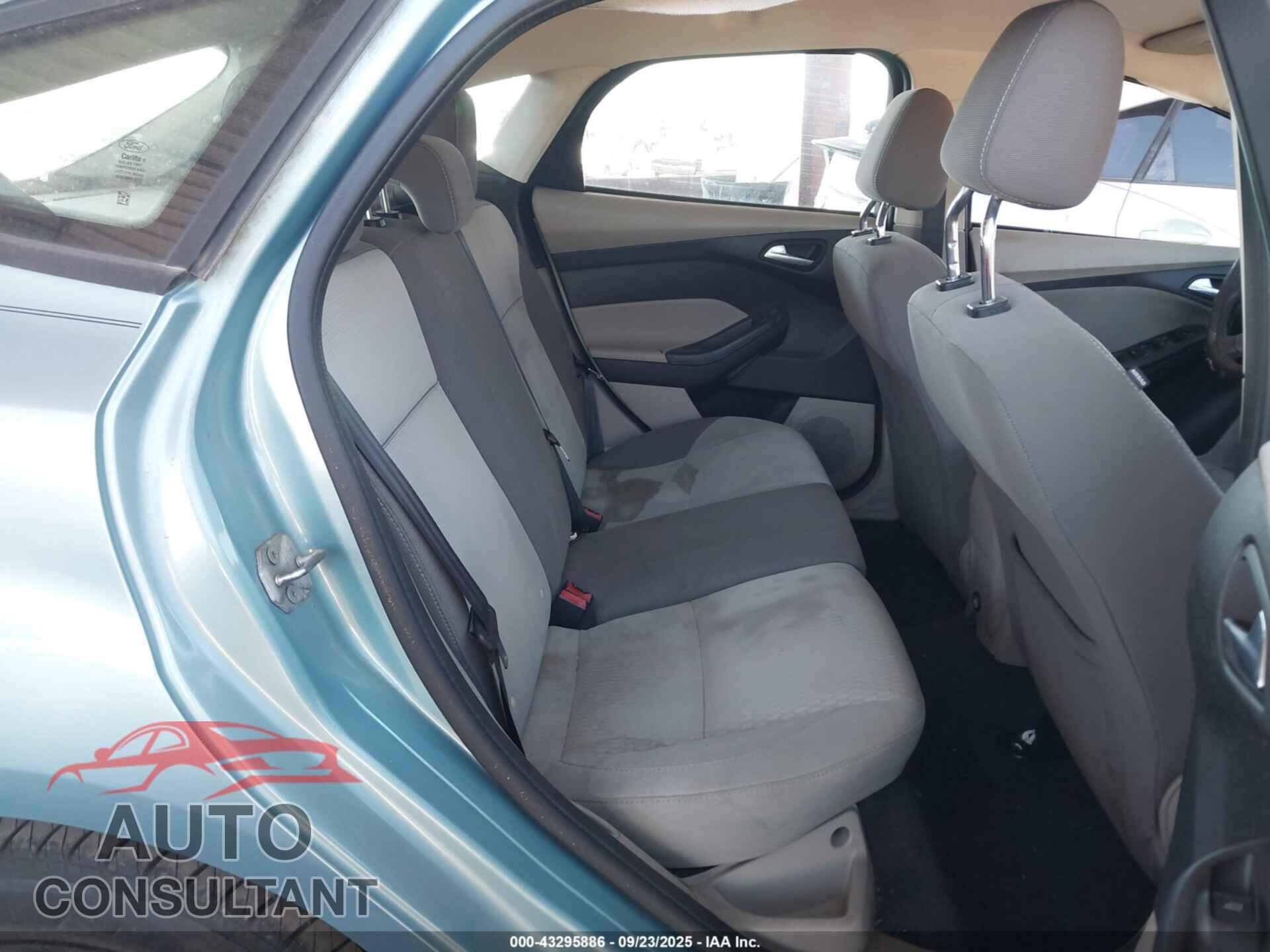 FORD FOCUS 2012 - 1FAHP3K20CL189675