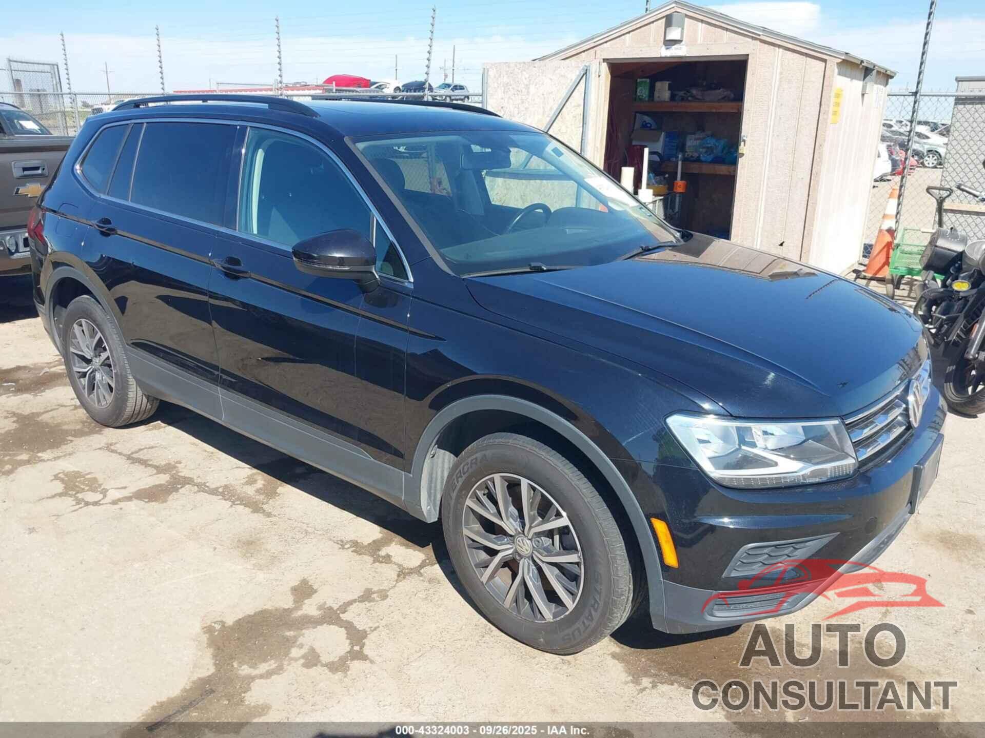VOLKSWAGEN TIGUAN 2019 - 3VV3B7AX4KM156832