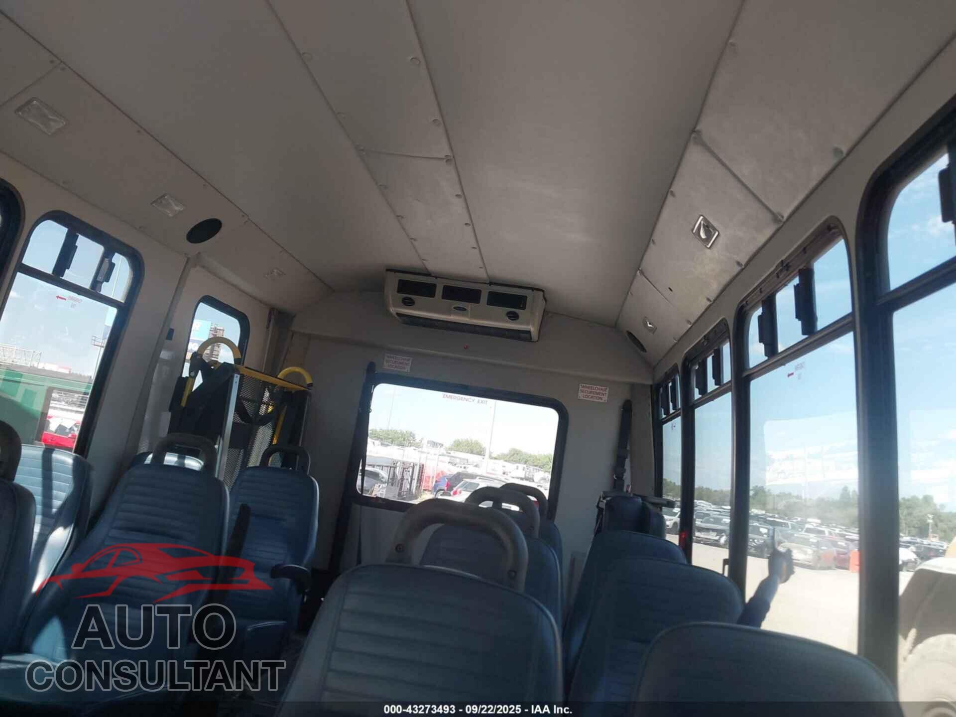 FORD E-350 CUTAWAY 2011 - 1FDEE3FSXBDA22807