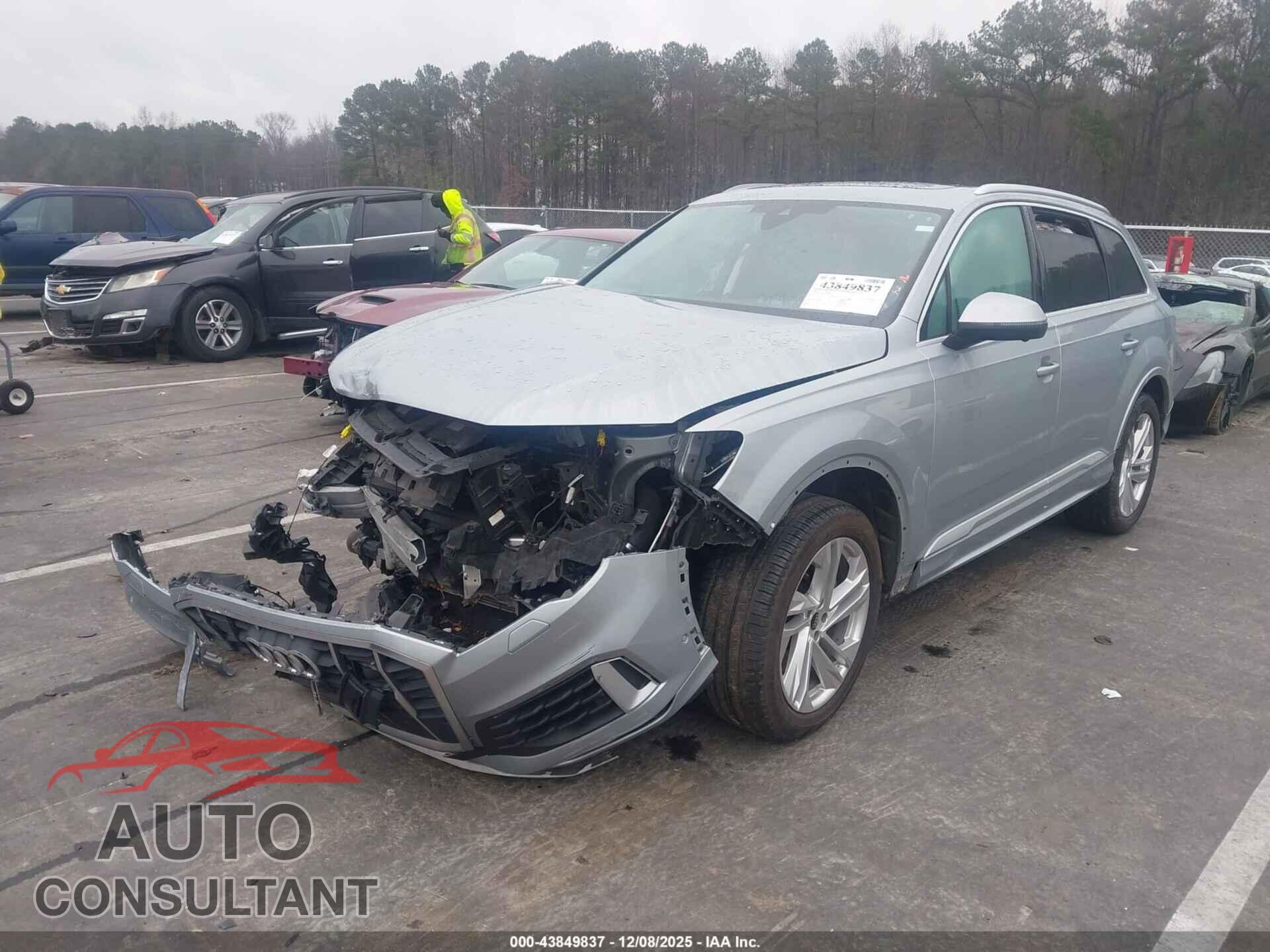 AUDI Q7 2024 - WA1LCBF71RD003705