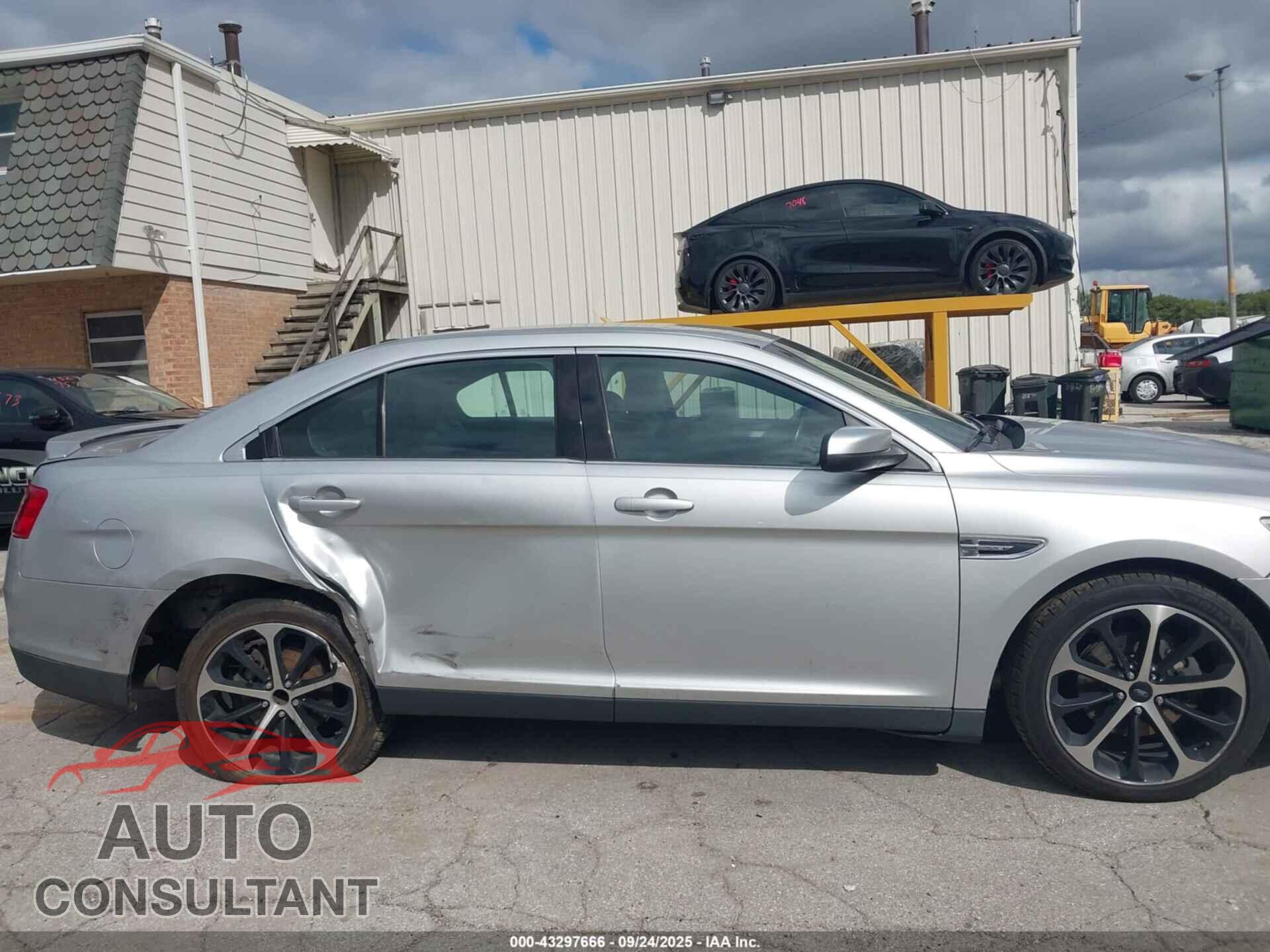 FORD TAURUS 2014 - 1FAHP2E83EG181978