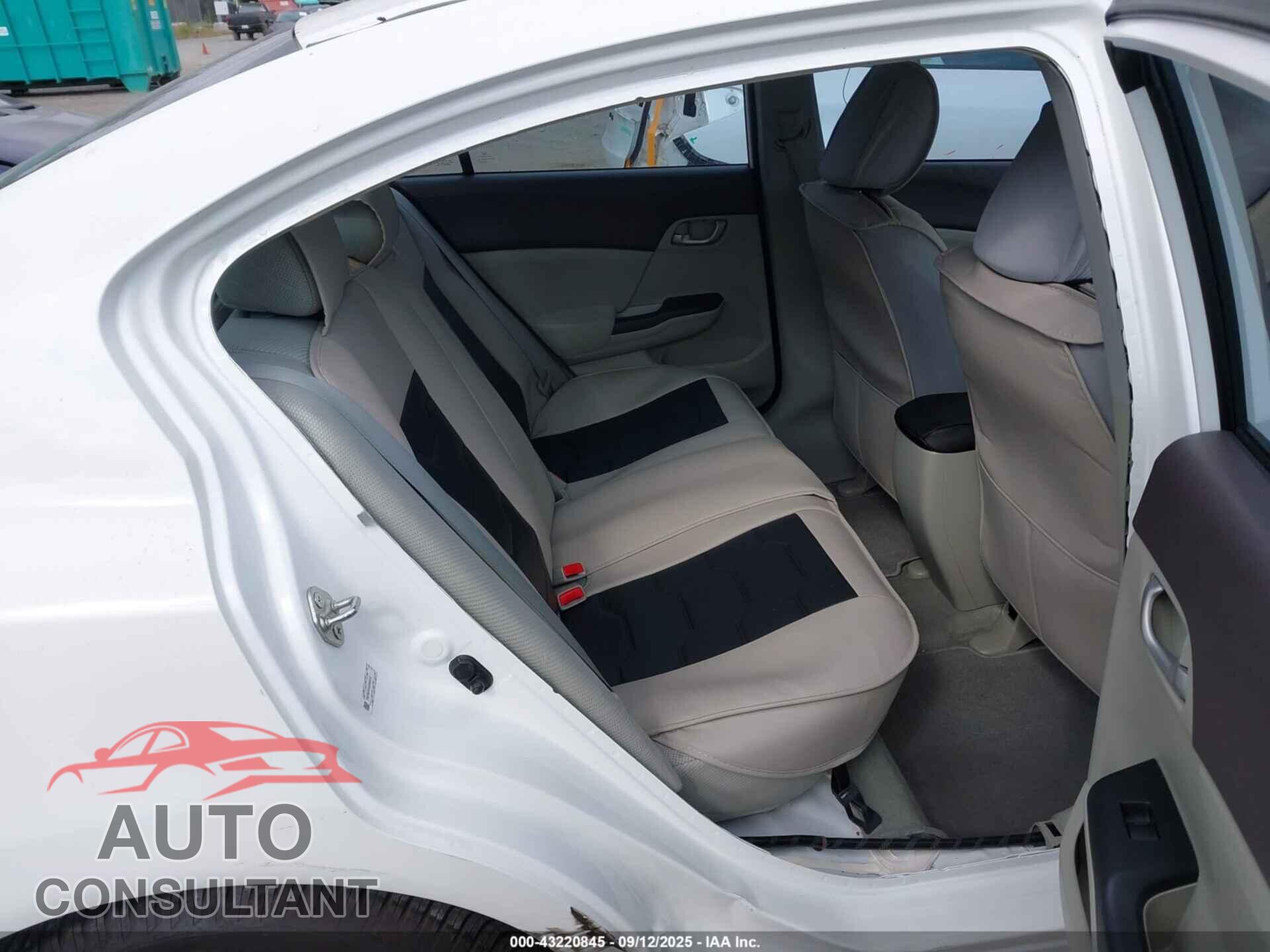 HONDA CIVIC 2012 - 19XFB2F51CE384515