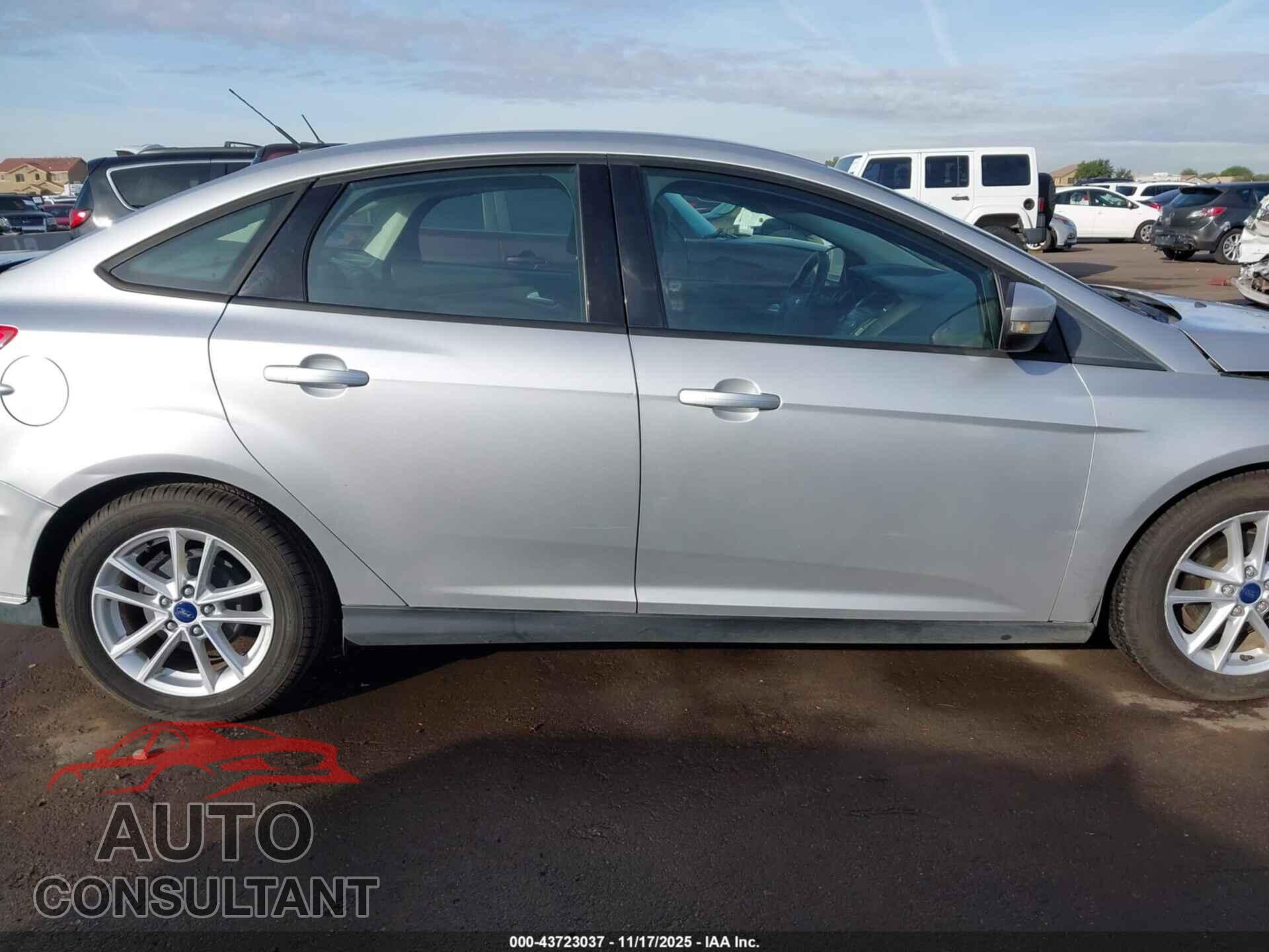 FORD FOCUS 2015 - 1FADP3F21FL221286