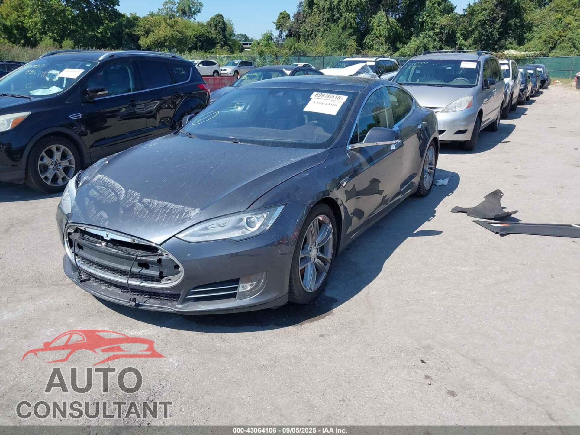 TESLA MODEL S 2015 - 5YJSA1E29FF115146