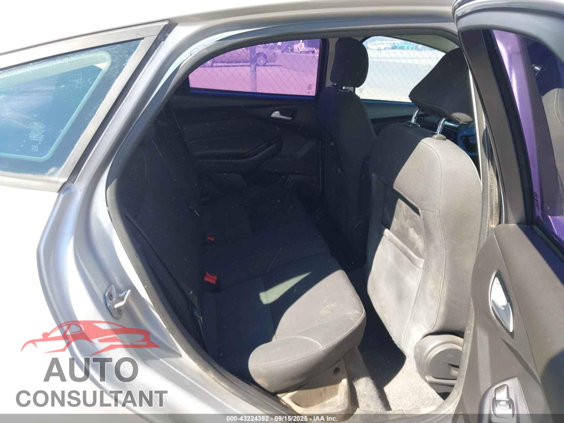 FORD FOCUS 2016 - 1FADP3K23GL363985