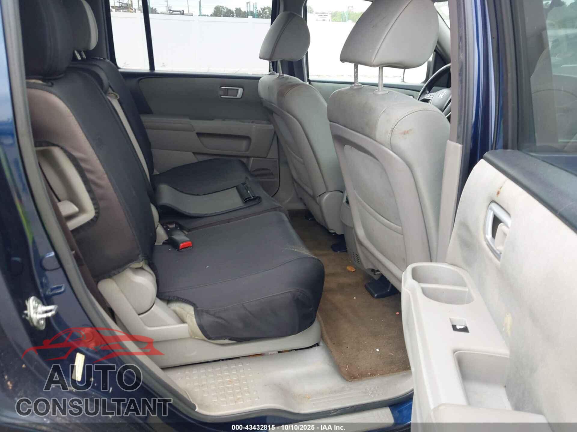 HONDA PILOT 2013 - 5FNYF3H49DB027926