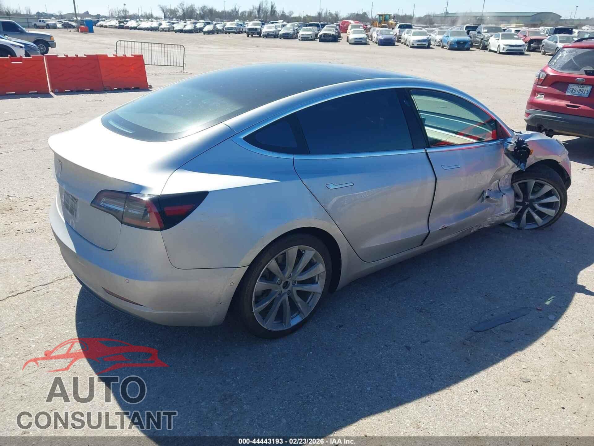 TESLA MODEL 3 2018 - 5YJ3E1EA2JF009694