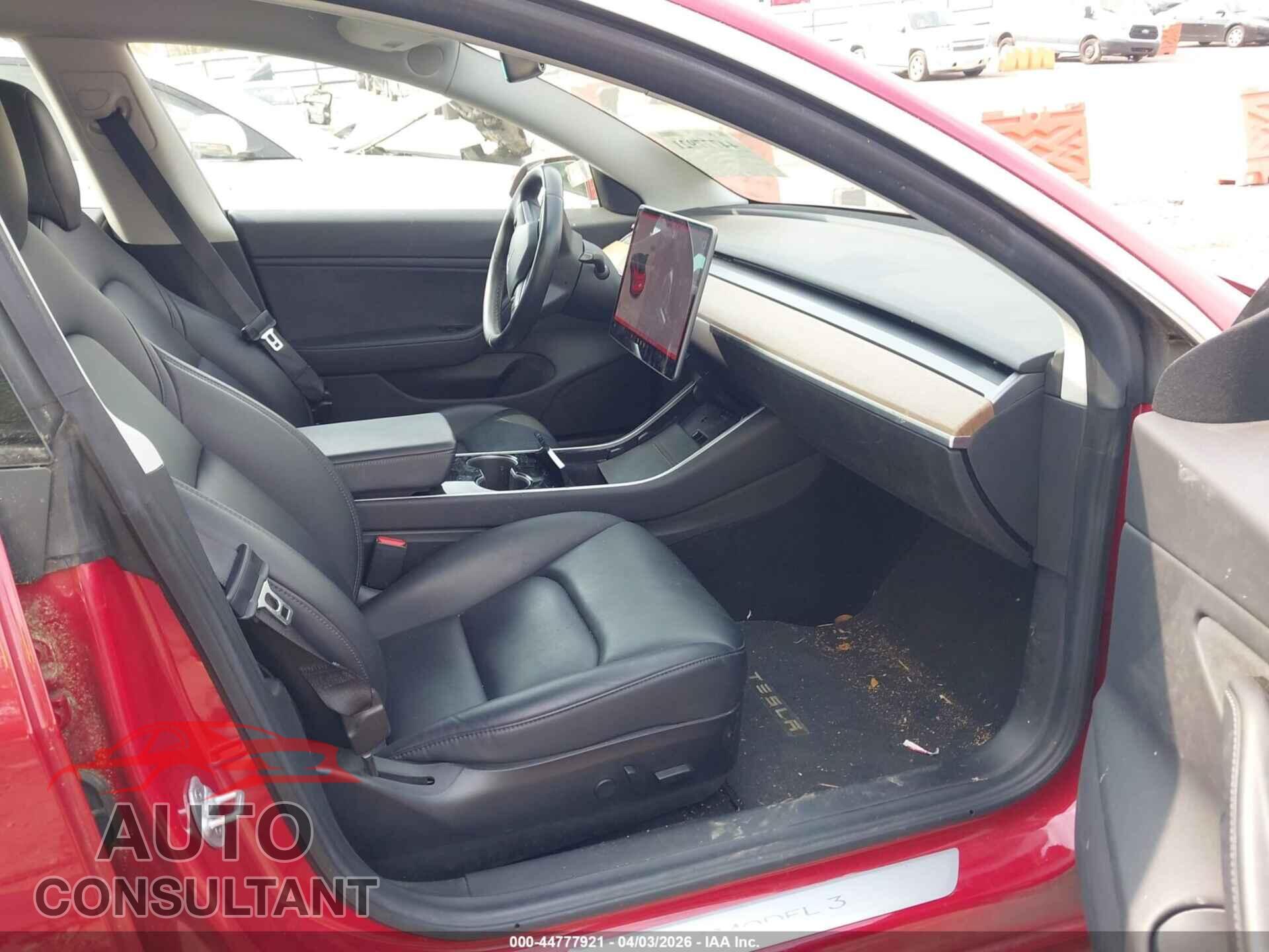 TESLA MODEL 3 2019 - 5YJ3E1EA8KF298954