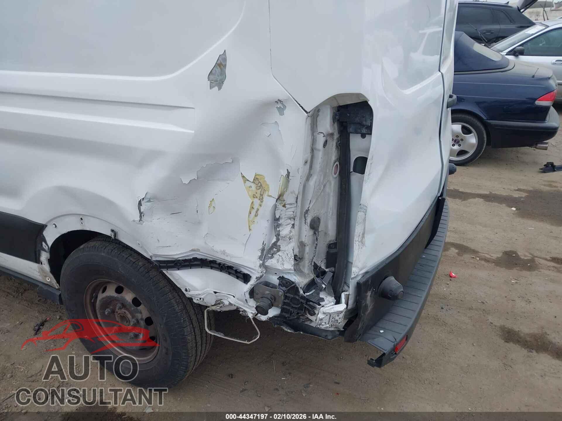 FORD TRANSIT-150 2015 - 1FTNE2CM2FKA44094