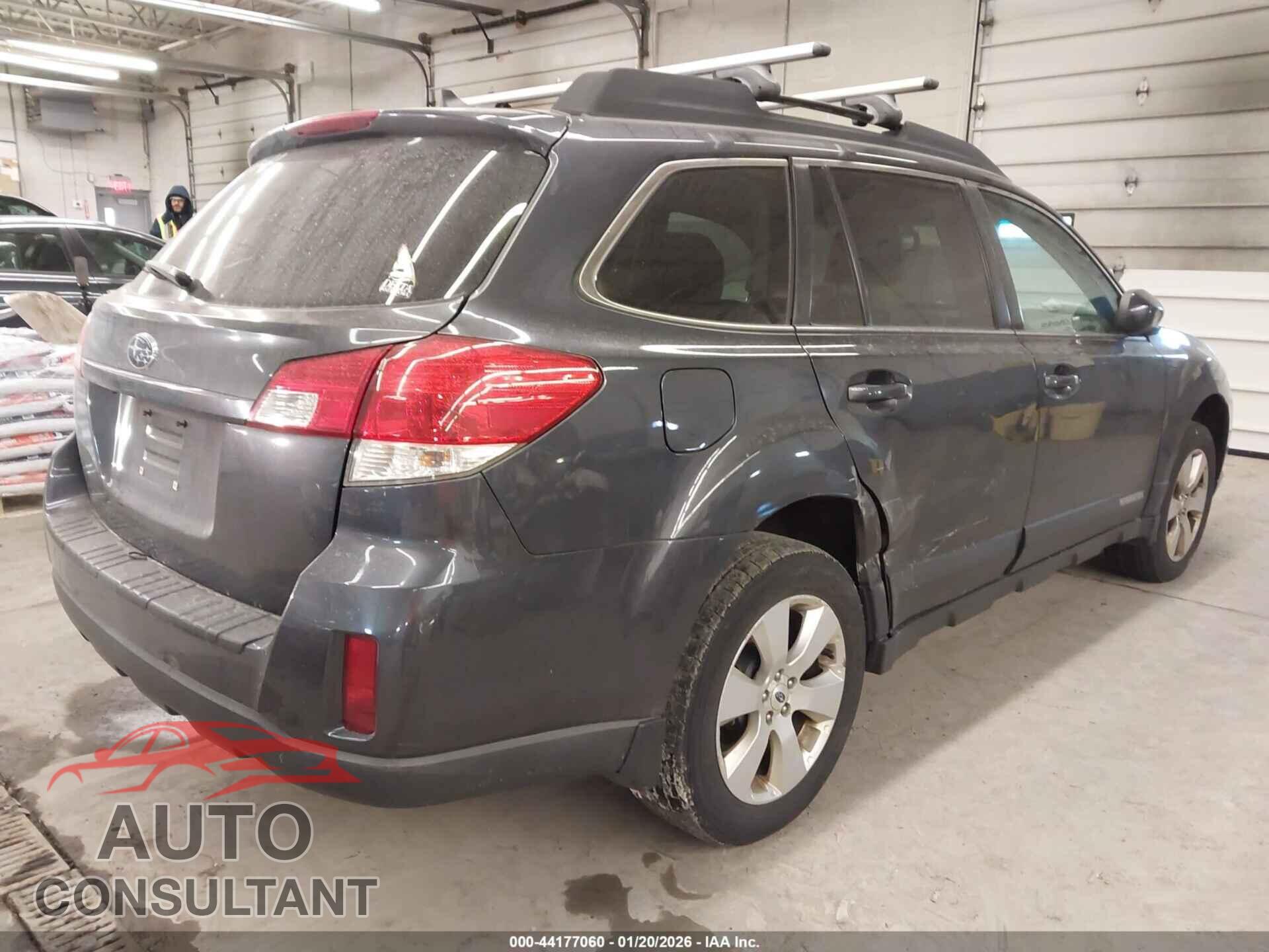 SUBARU OUTBACK 2011 - 4S4BRBKC8B3431958