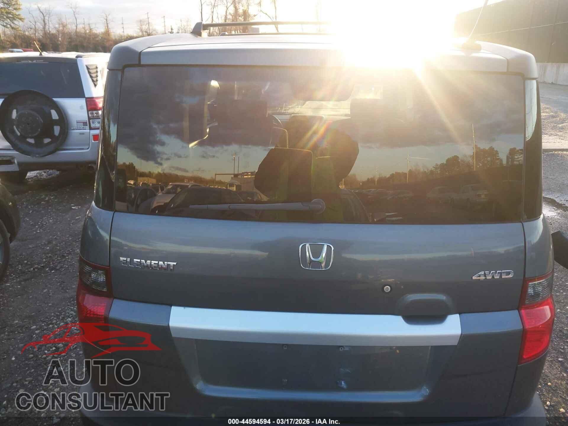 HONDA ELEMENT 2011 - 5J6YH2H70BL002755