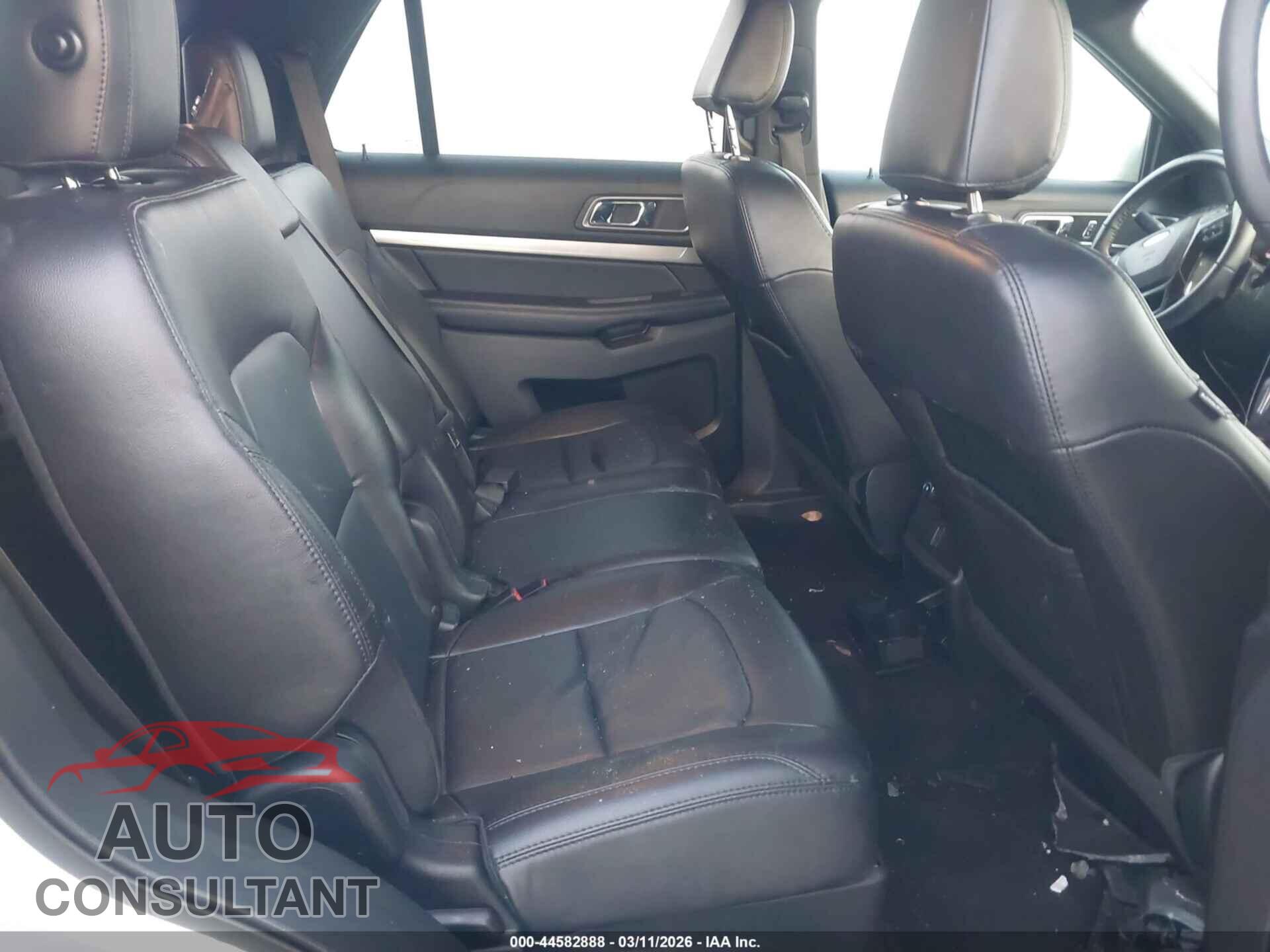 FORD EXPLORER 2018 - 1FM5K7D8XJGB04508