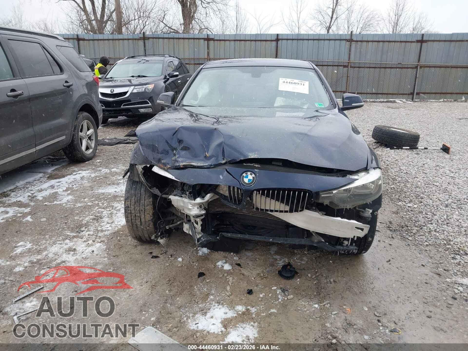 BMW 320I 2016 - WBA8E1G53GNU12287