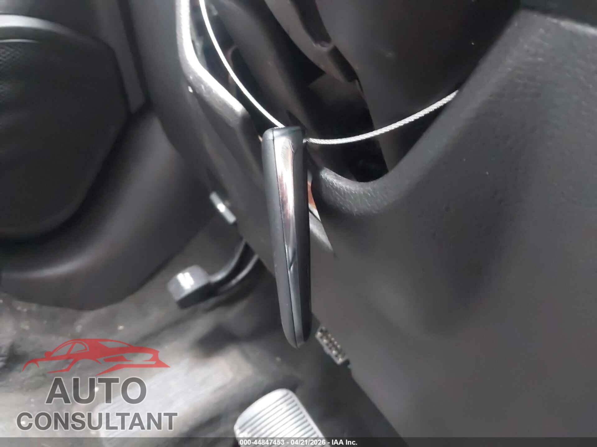 FORD TAURUS 2017 - 1FAHP2E8XHG112743