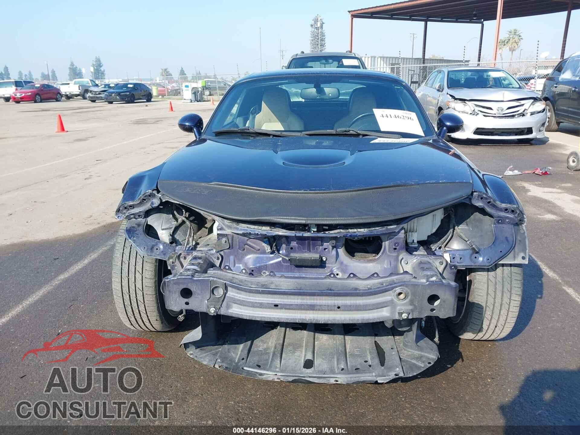 MAZDA MX-5 MIATA 2011 - JM1NC2PF2B0213375