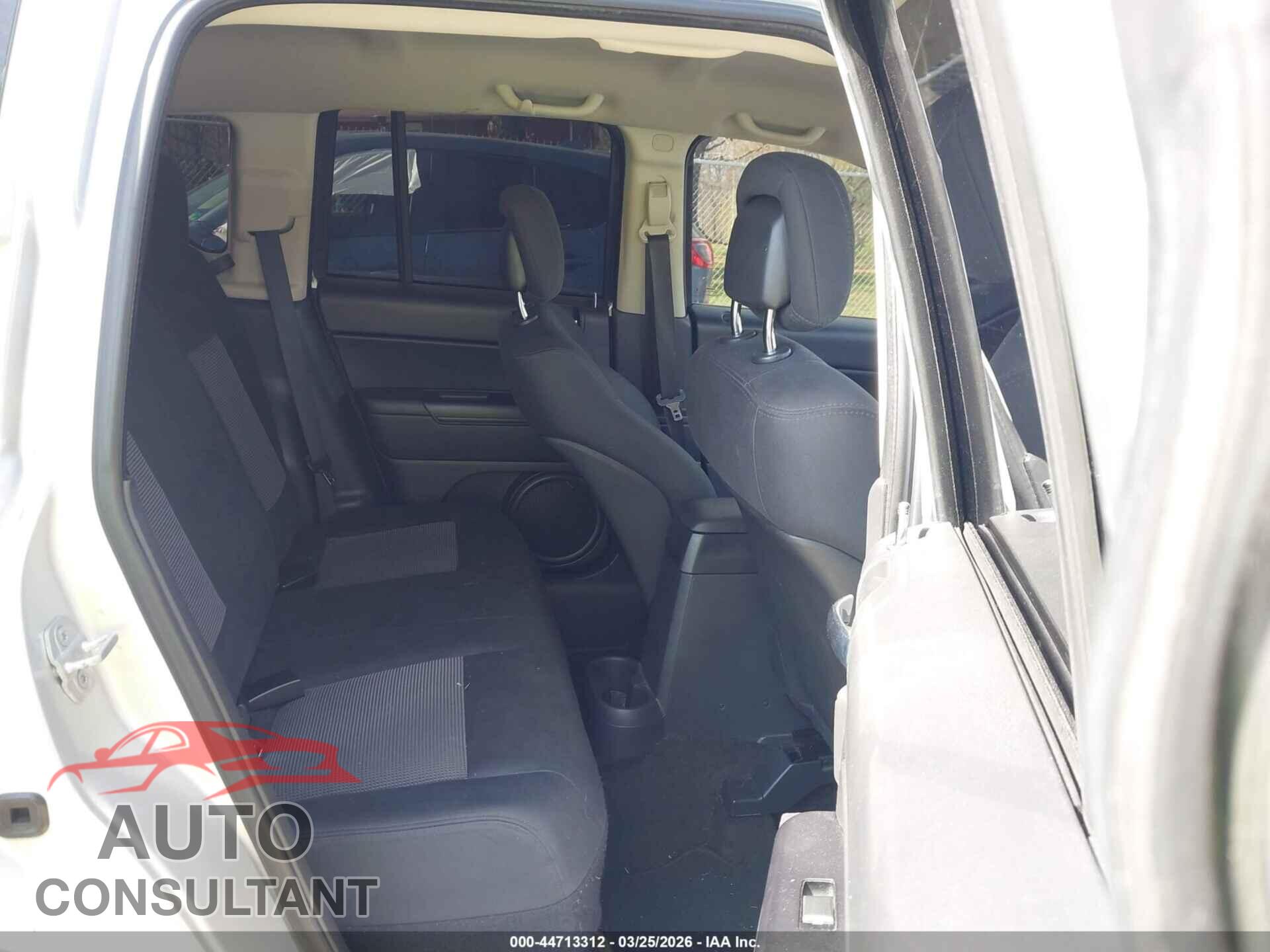 JEEP COMPASS 2013 - 1C4NJDBB2DD272167