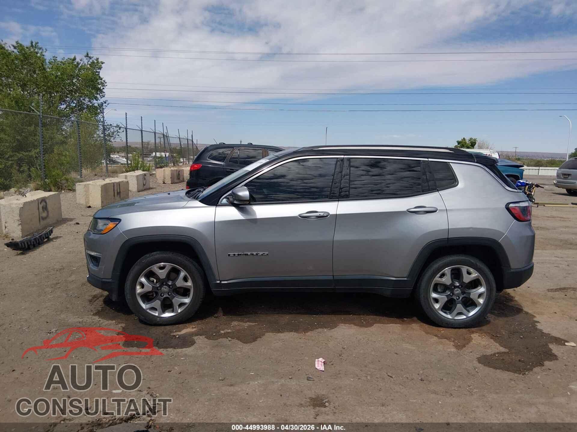 JEEP COMPASS 2019 - 3C4NJDCB6KT771818
