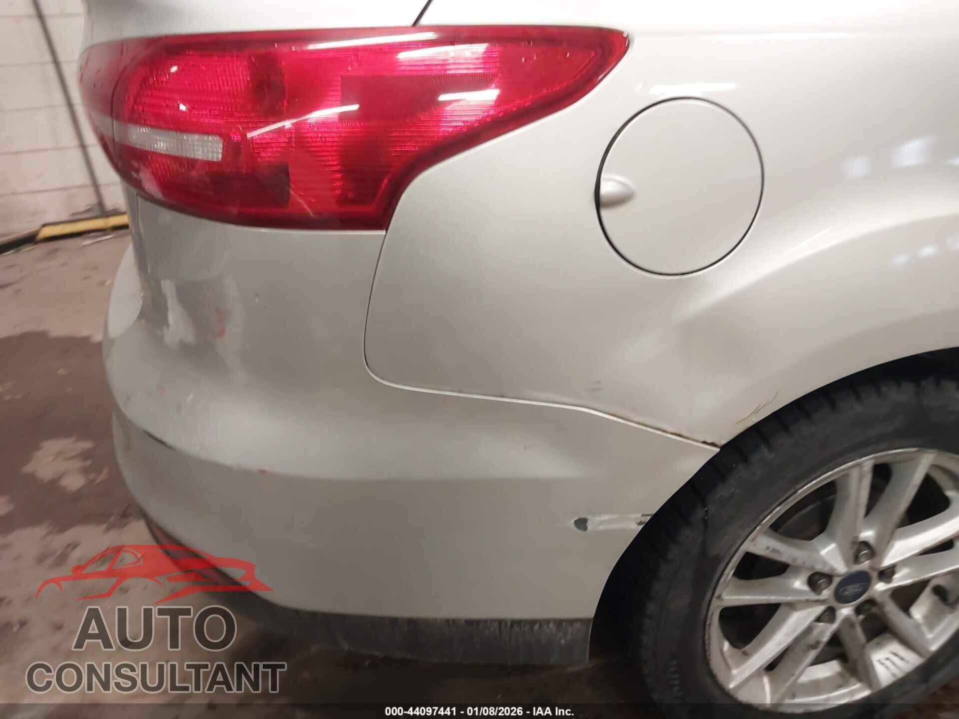 FORD FOCUS 2016 - 1FADP3F23GL337977