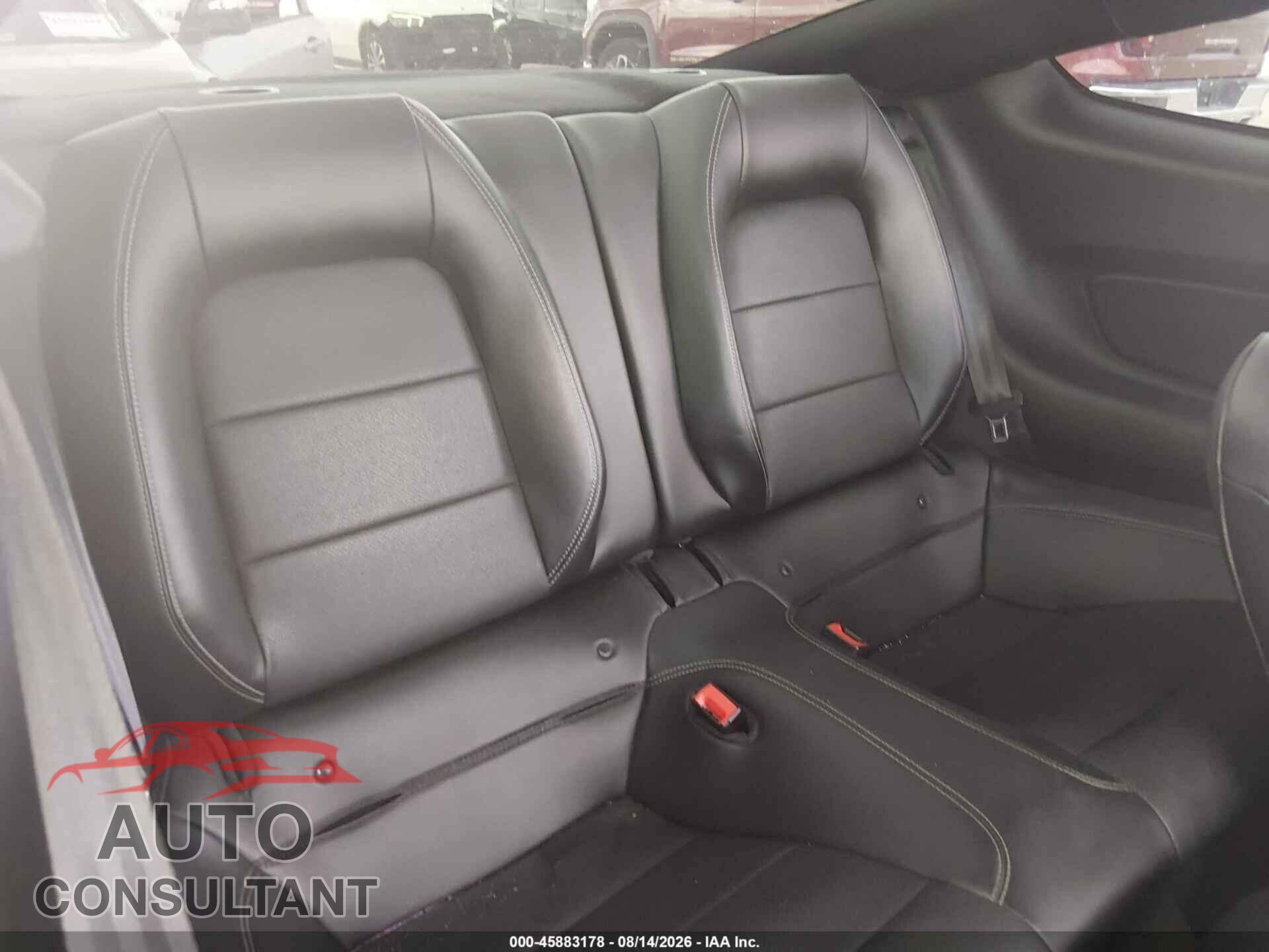 FORD MUSTANG 2018 - 1FA6P8CF0J5121237