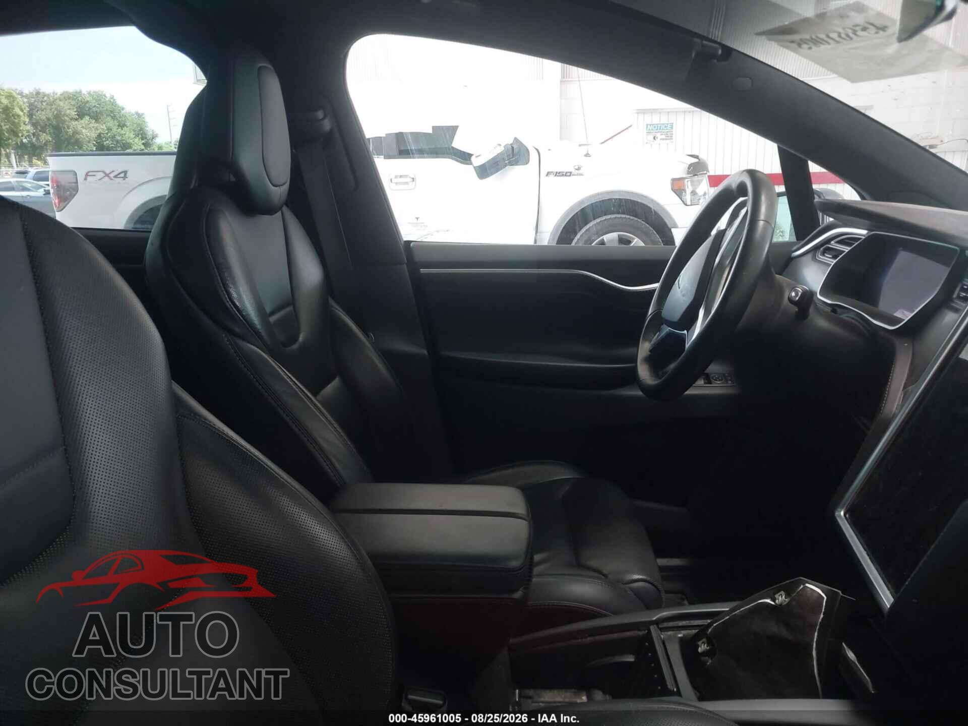 TESLA MODEL X 2017 - 5YJXCDE20HF038302