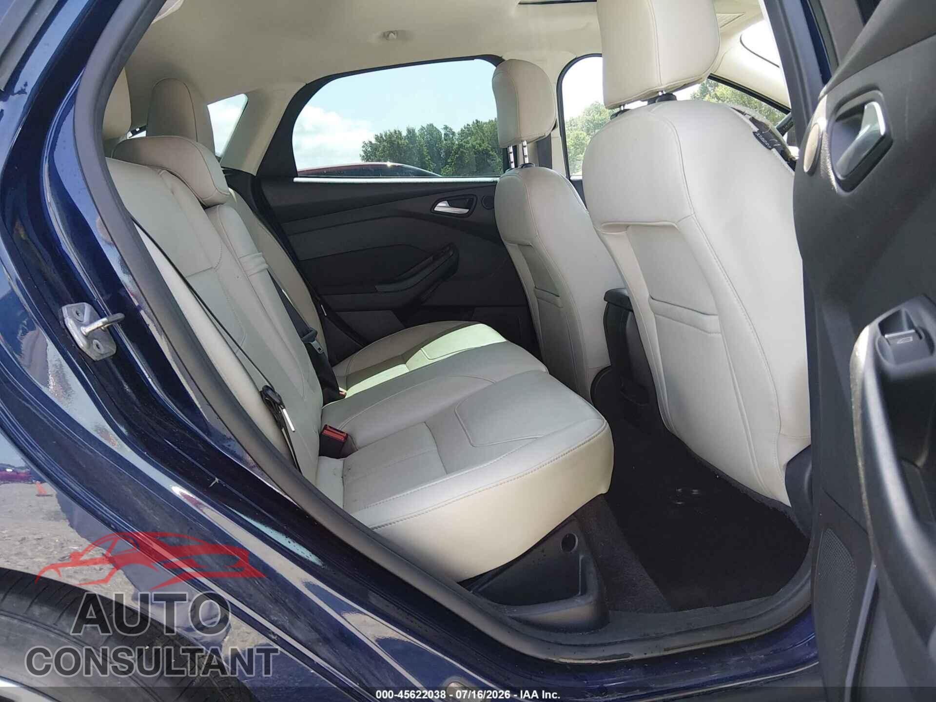 FORD FOCUS 2016 - 1FADP3N24GL391435