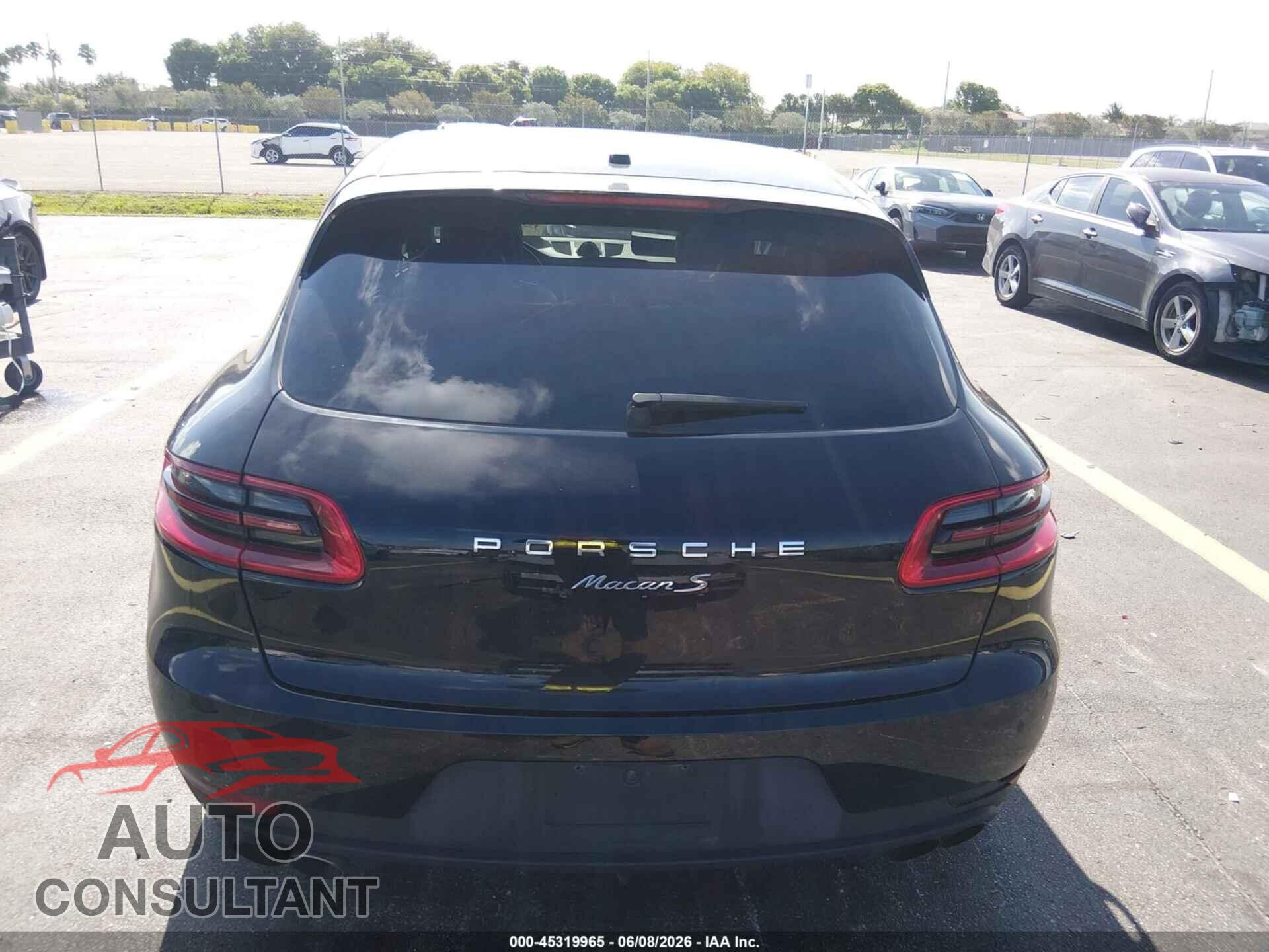 PORSCHE MACAN 2016 - WP1AB2A56GLB58371