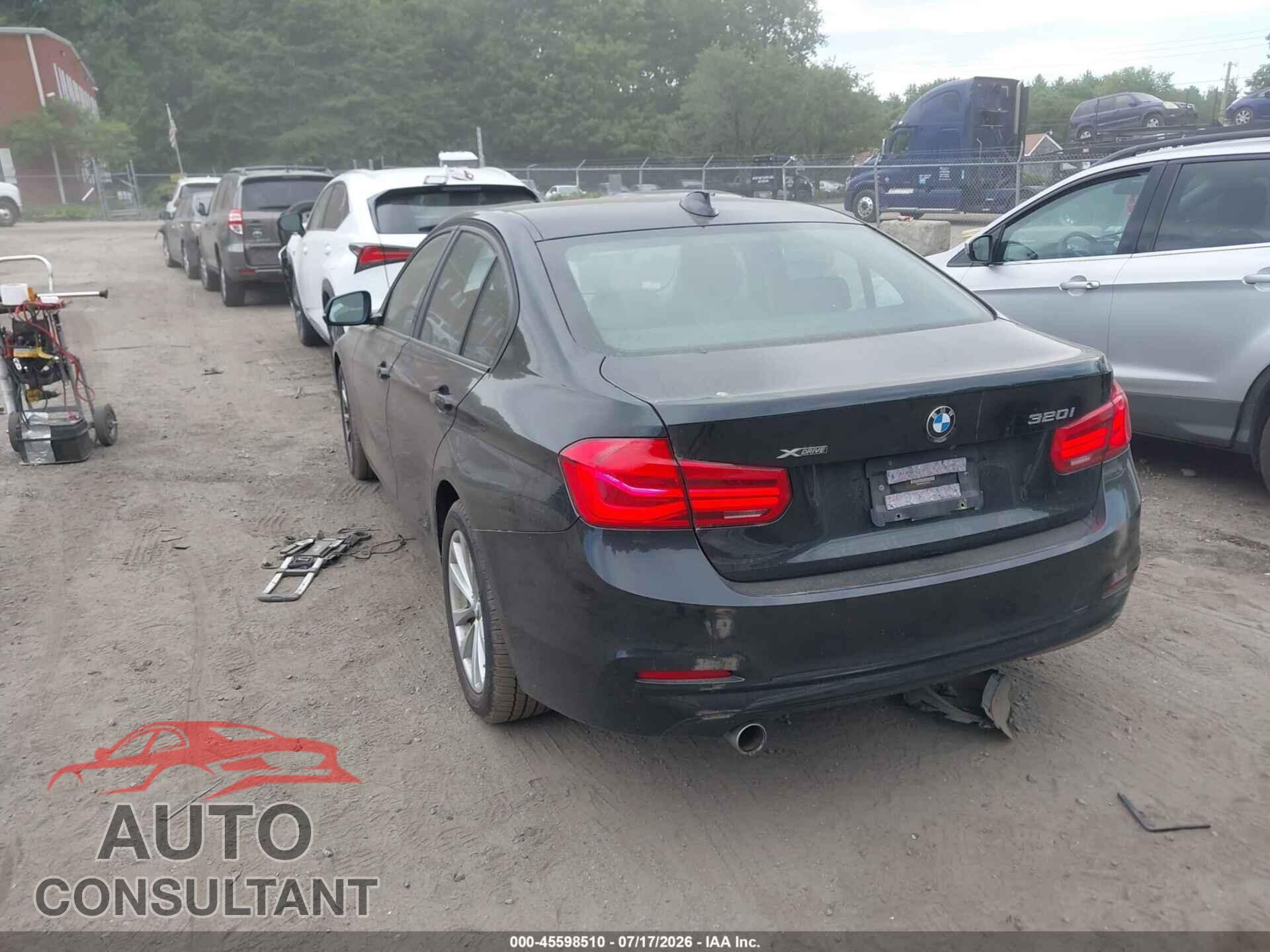 BMW 320I 2018 - WBA8A3C56JA494754