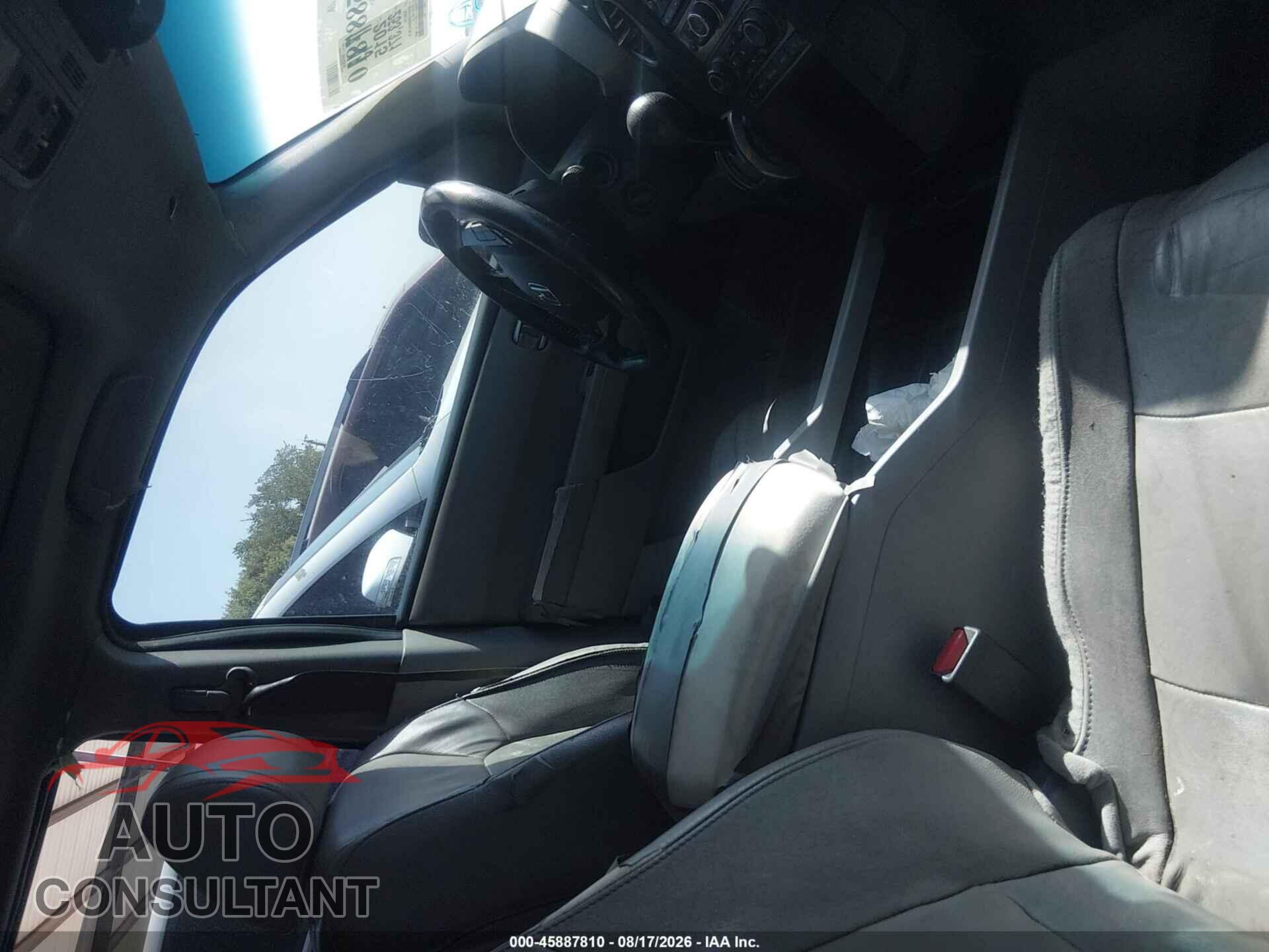HONDA PILOT 2015 - 5FNYF3H50FB027079