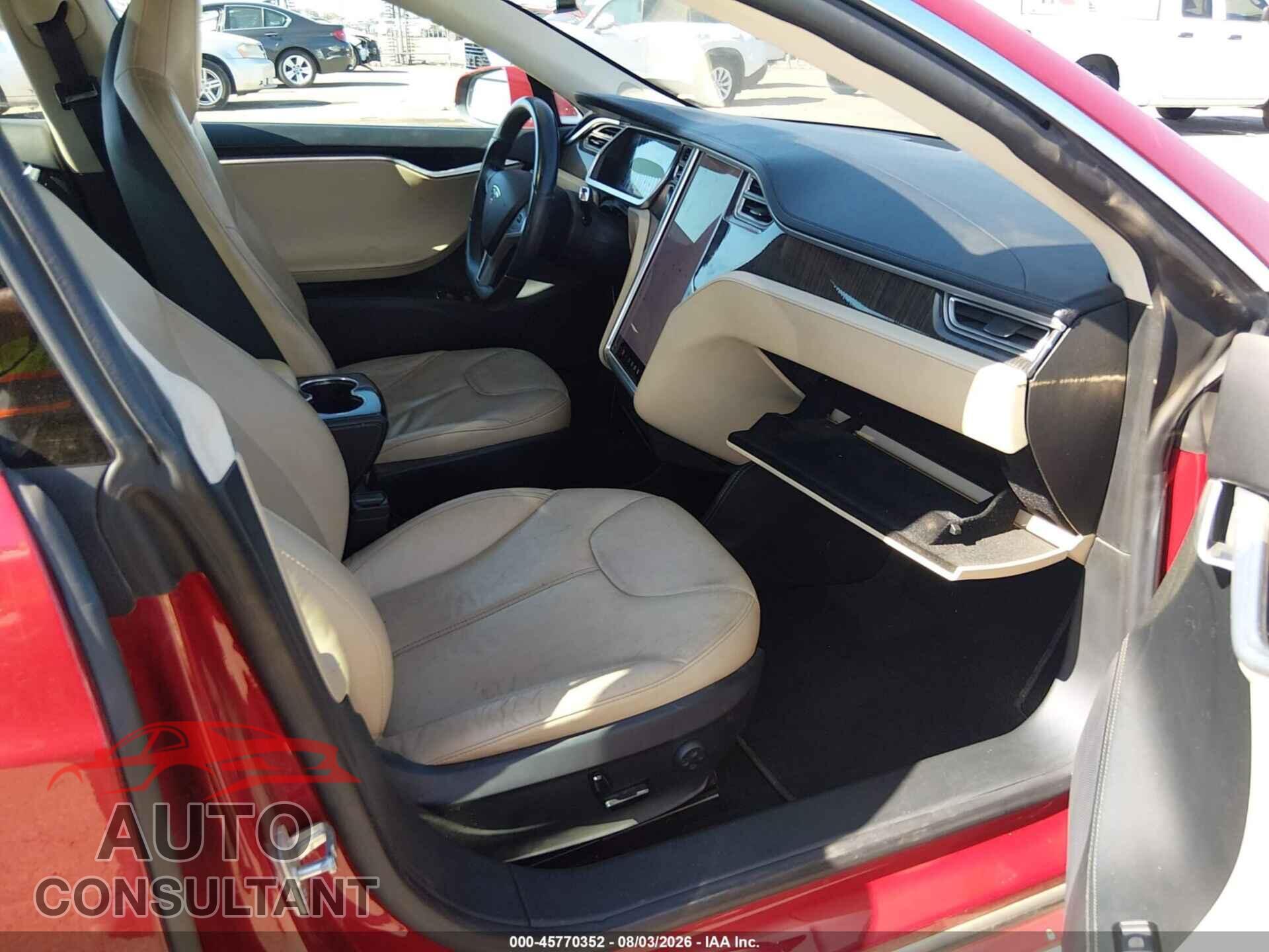 TESLA MODEL S 2013 - 5YJSA1CGXDFP23074