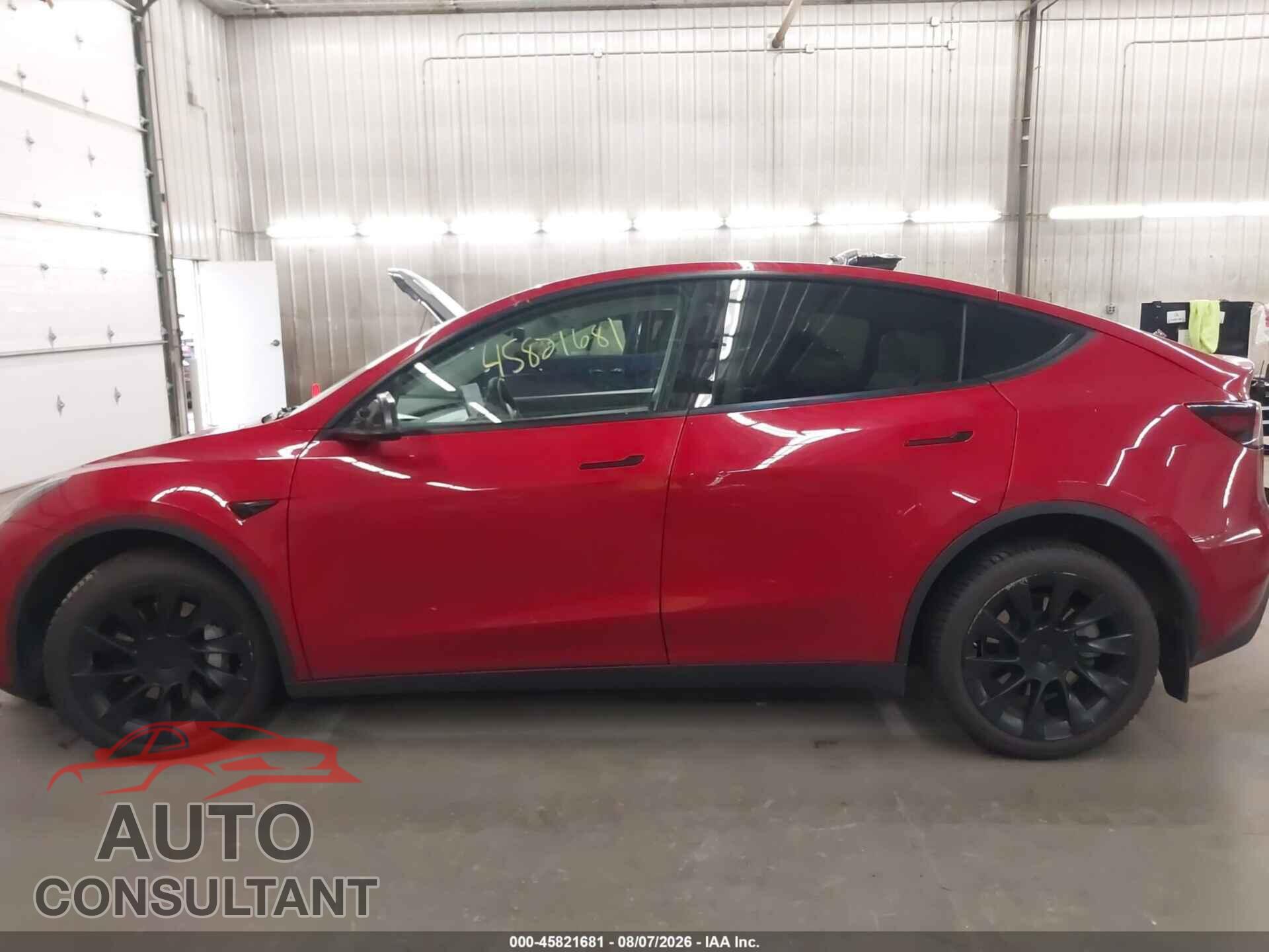 TESLA MODEL Y 2021 - 5YJYGDEE0MF162003