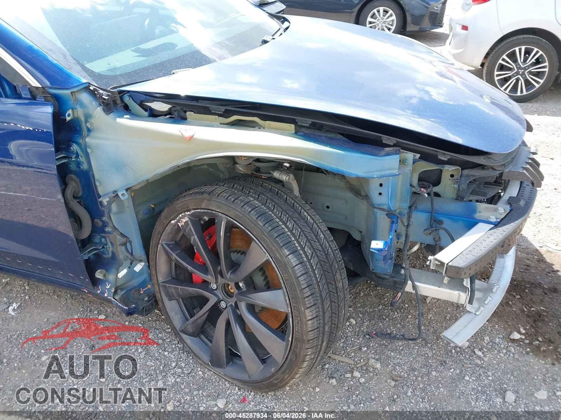 TESLA MODEL 3 2020 - 5YJ3E1ECXLF647048